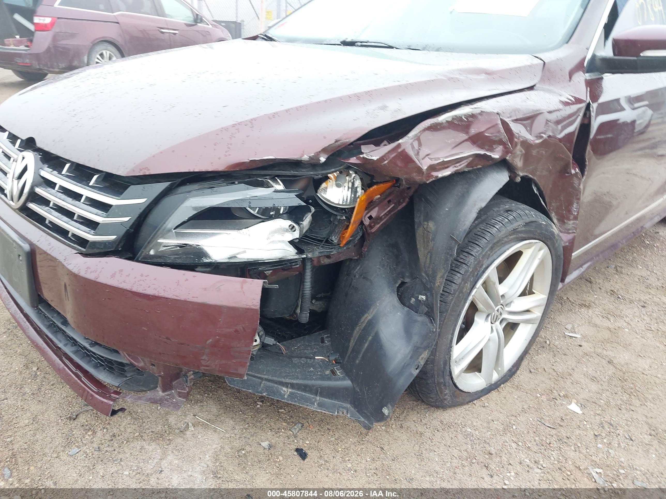 2014 Volkswagen Passat 2.0l Tdi Sel Premium Burgundy vin: 1VWCN7A36EC085803