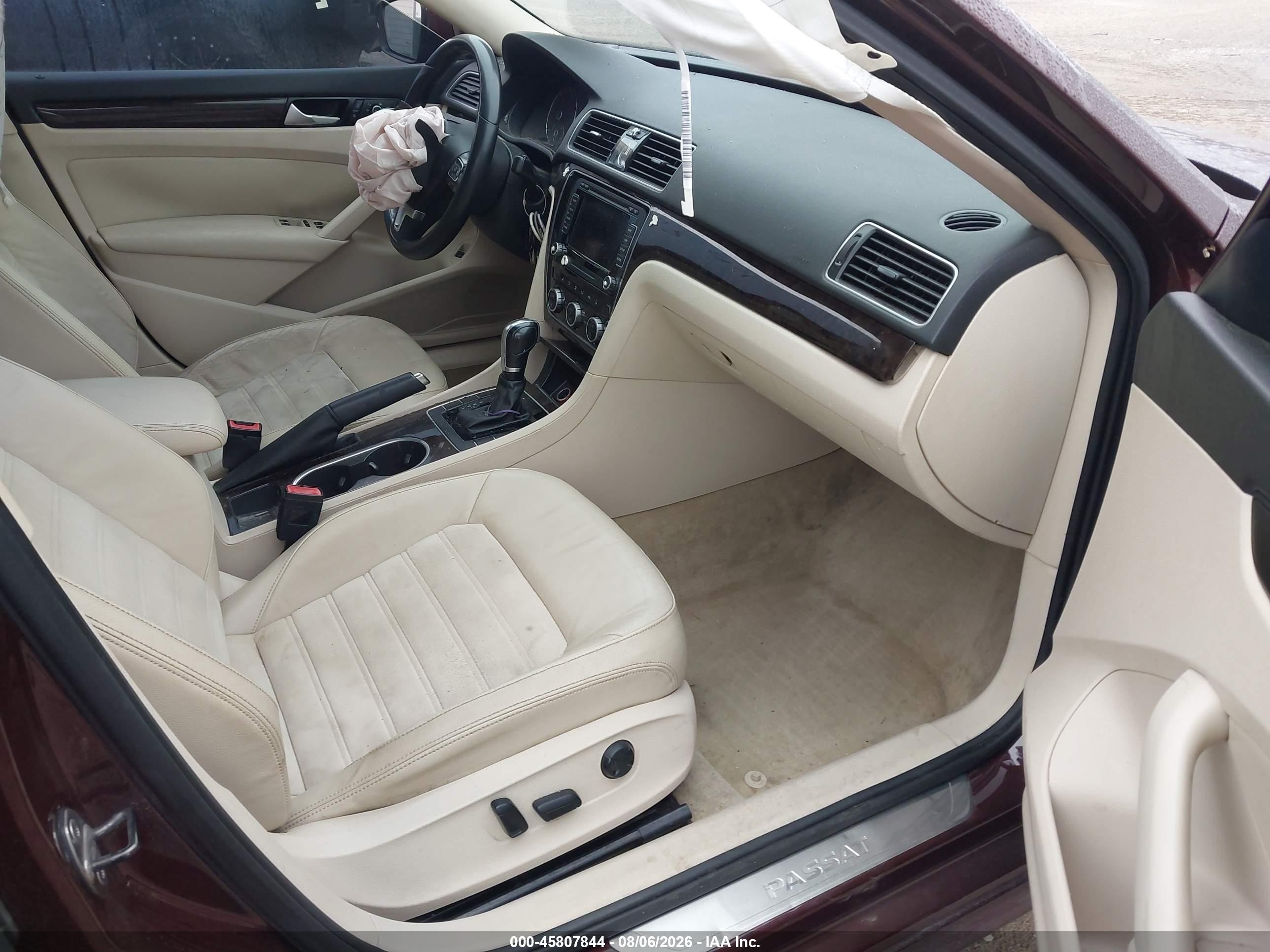 2014 Volkswagen Passat 2.0l Tdi Sel Premium Burgundy vin: 1VWCN7A36EC085803