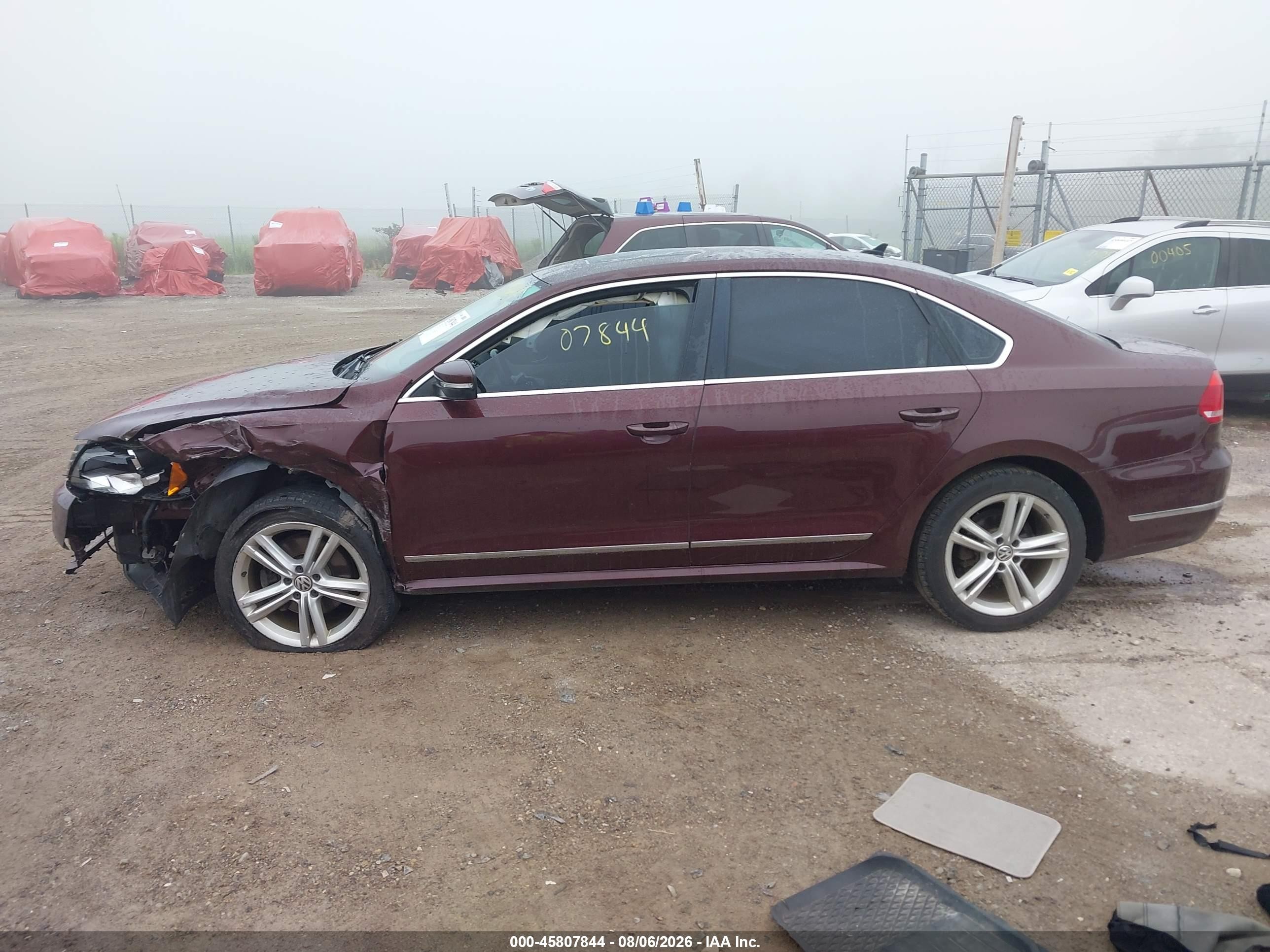 2014 Volkswagen Passat 2.0l Tdi Sel Premium Burgundy vin: 1VWCN7A36EC085803