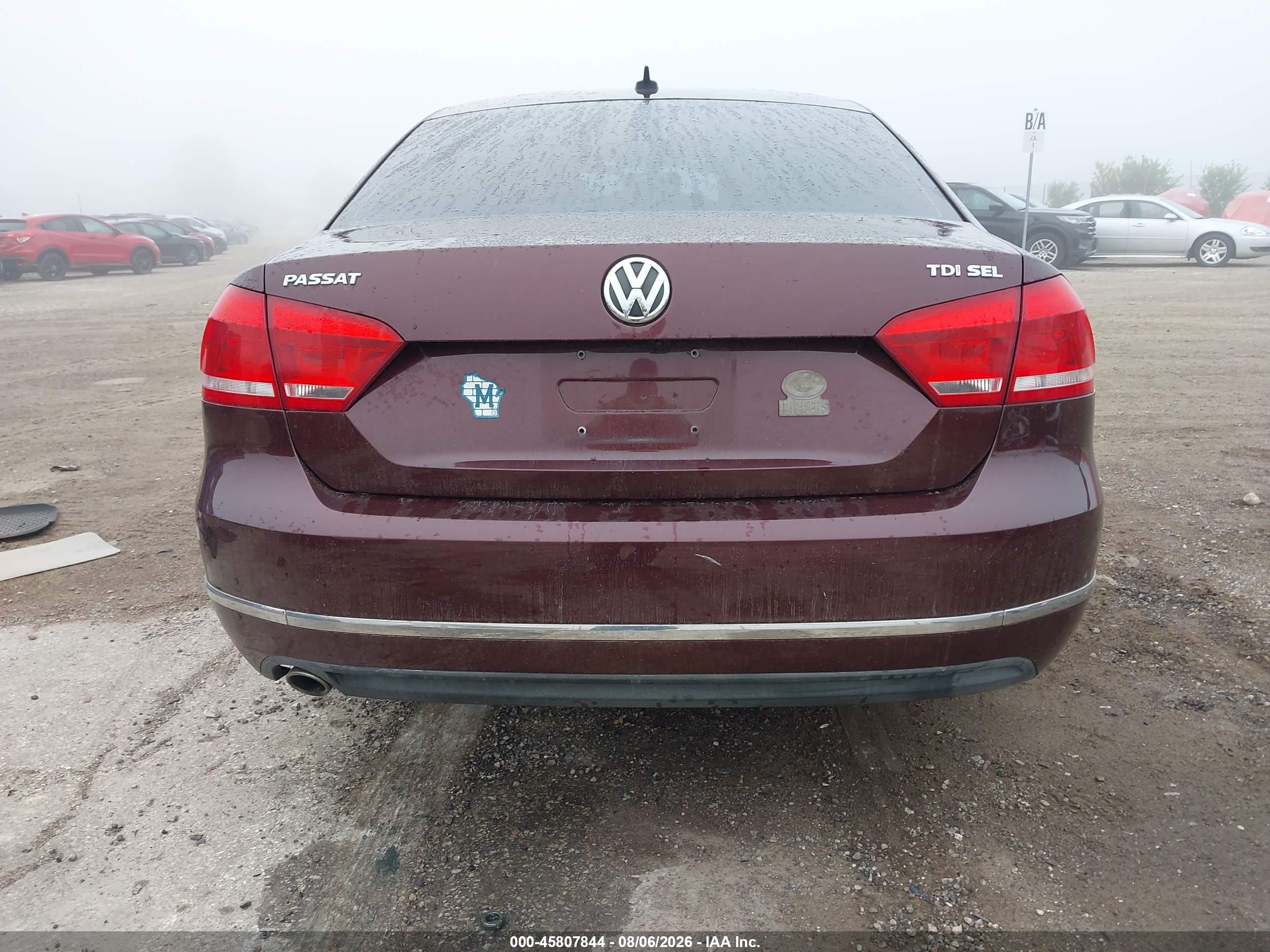 2014 Volkswagen Passat 2.0l Tdi Sel Premium Burgundy vin: 1VWCN7A36EC085803