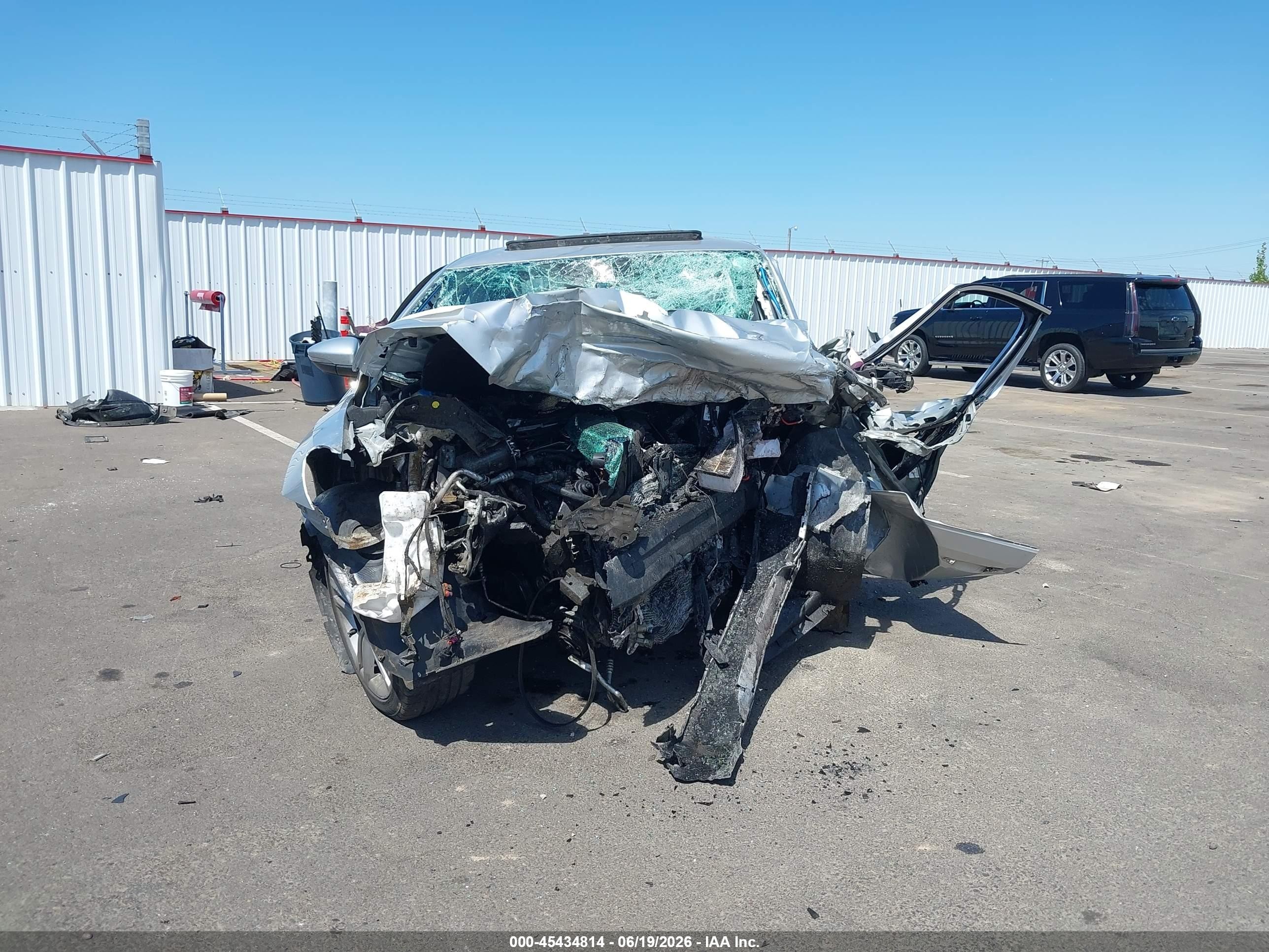 2012 Volkswagen Passat 2.0l Tdi Sel Premium Silver vin: 1VWCN7A37CC010380