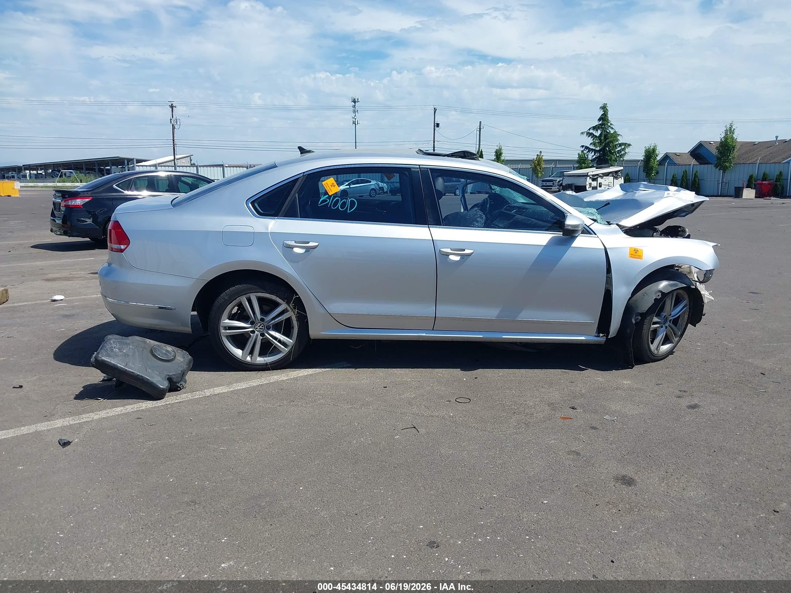 2012 Volkswagen Passat 2.0l Tdi Sel Premium Silver vin: 1VWCN7A37CC010380