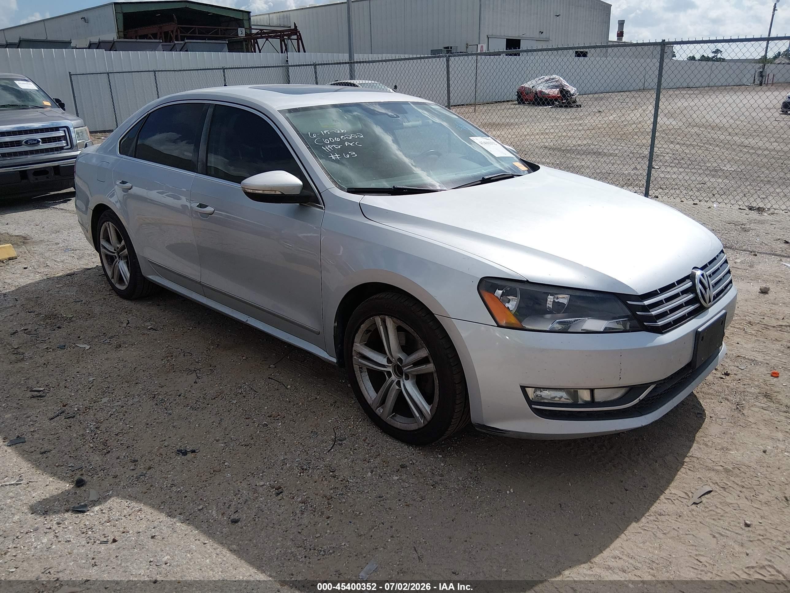 2012 Volkswagen Passat 2.0l Tdi Sel Premium Silver vin: 1VWCN7A37CC082955