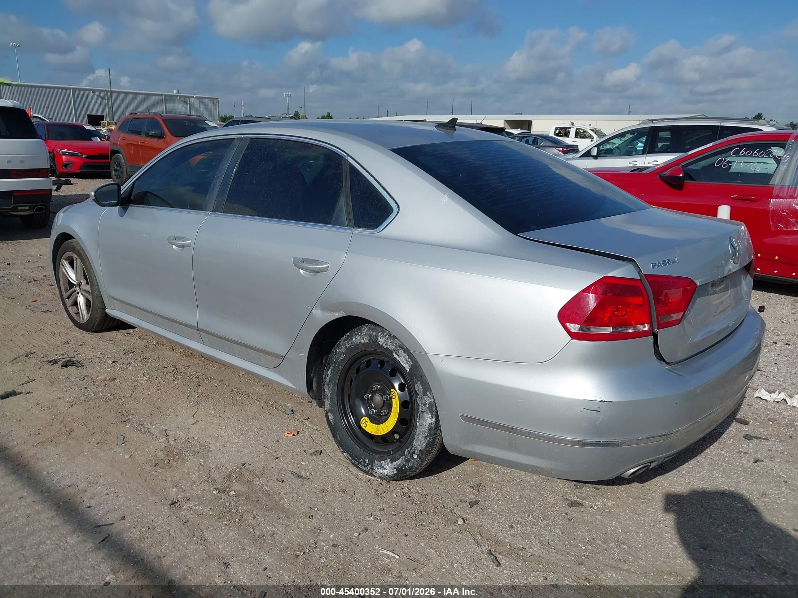 2012 Volkswagen Passat 2.0l Tdi Sel Premium Silver vin: 1VWCN7A37CC082955