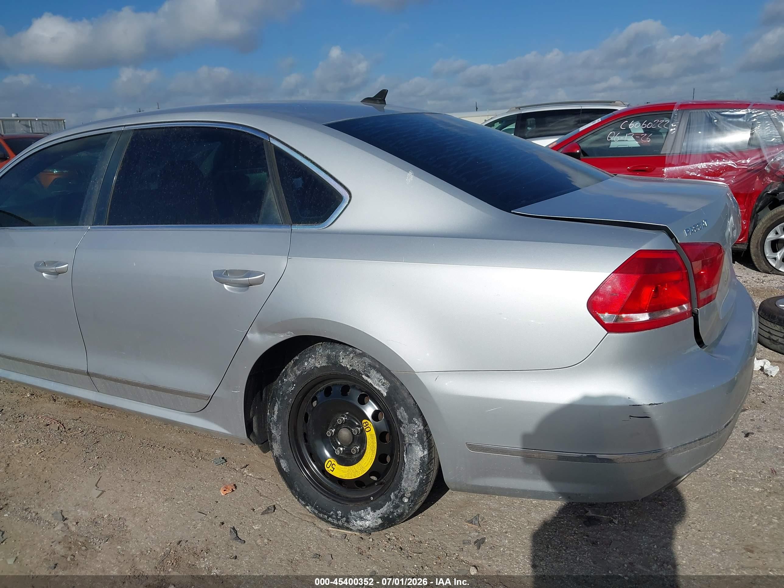 2012 Volkswagen Passat 2.0l Tdi Sel Premium Silver vin: 1VWCN7A37CC082955