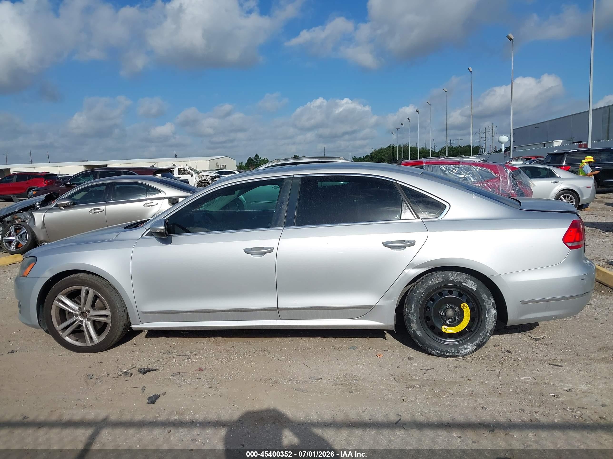 2012 Volkswagen Passat 2.0l Tdi Sel Premium Silver vin: 1VWCN7A37CC082955