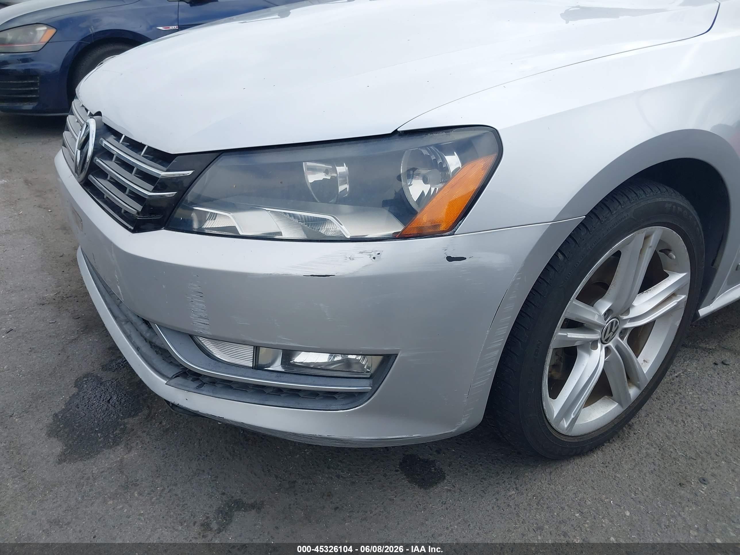 2012 Volkswagen Passat 2.0l Tdi Sel Premium Silver vin: 1VWCN7A37CC083300