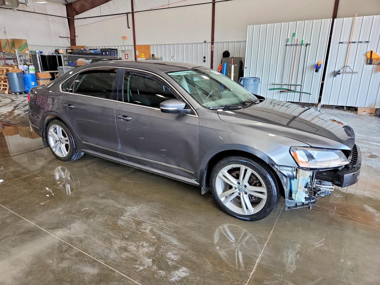 2013 Volkswagen Passat Sel Gray vin: 1VWCN7A37DC031733