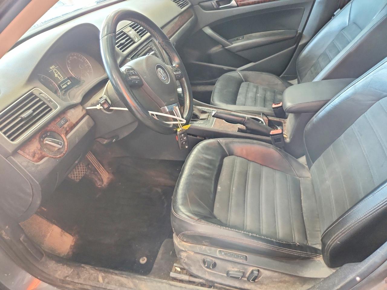 2013 Volkswagen Passat Sel Gray vin: 1VWCN7A37DC031733
