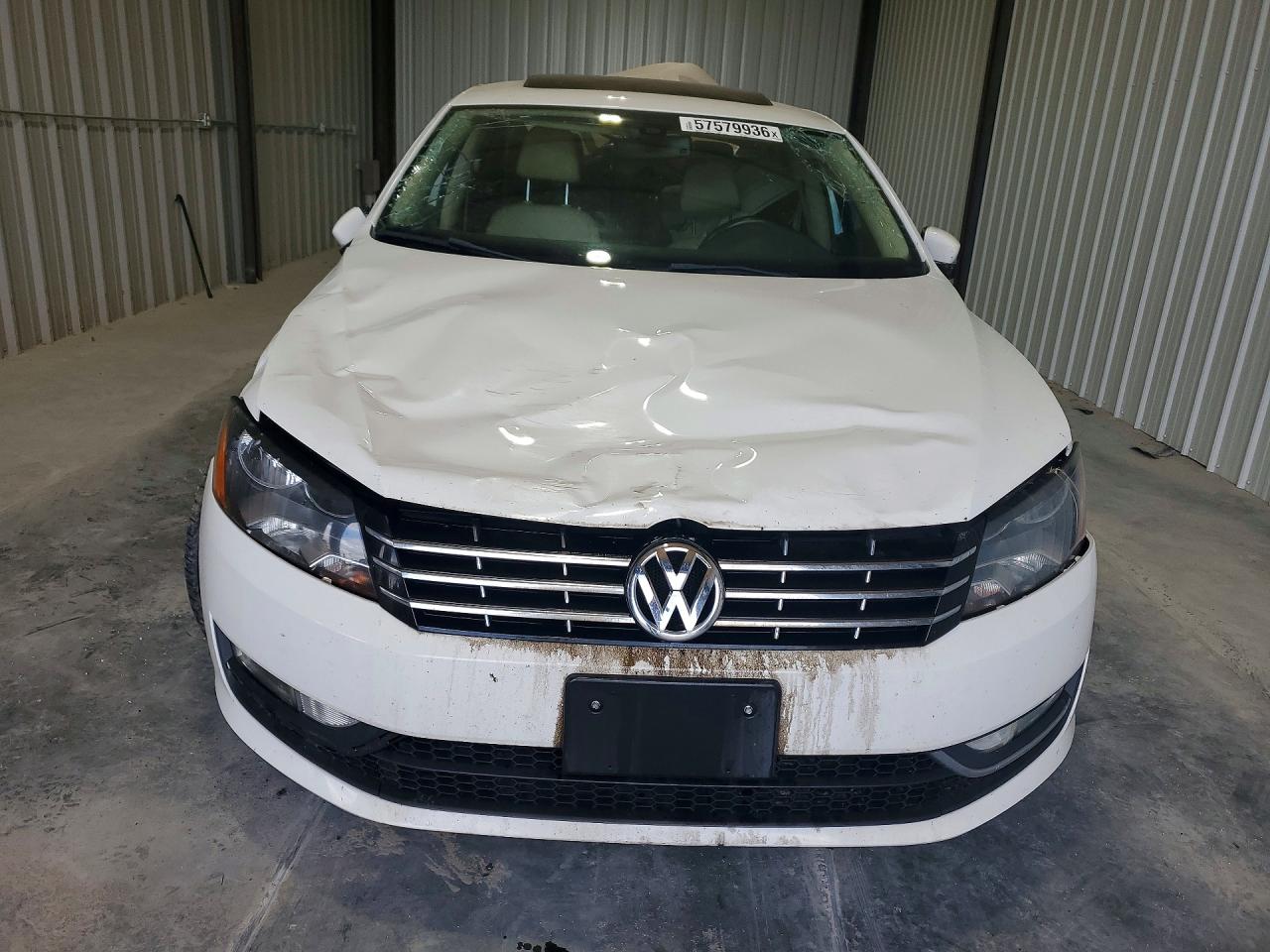 2013 Volkswagen Passat Sel White vin: 1VWCN7A37DC038133