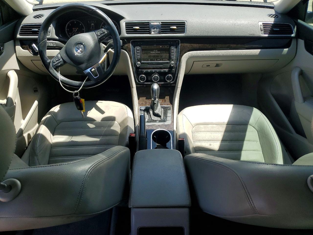 2014 Volkswagen Passat Sel Gray vin: 1VWCN7A37EC012925