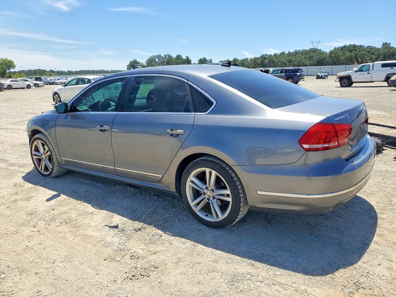 2014 Volkswagen Passat Sel Gray vin: 1VWCN7A37EC012925
