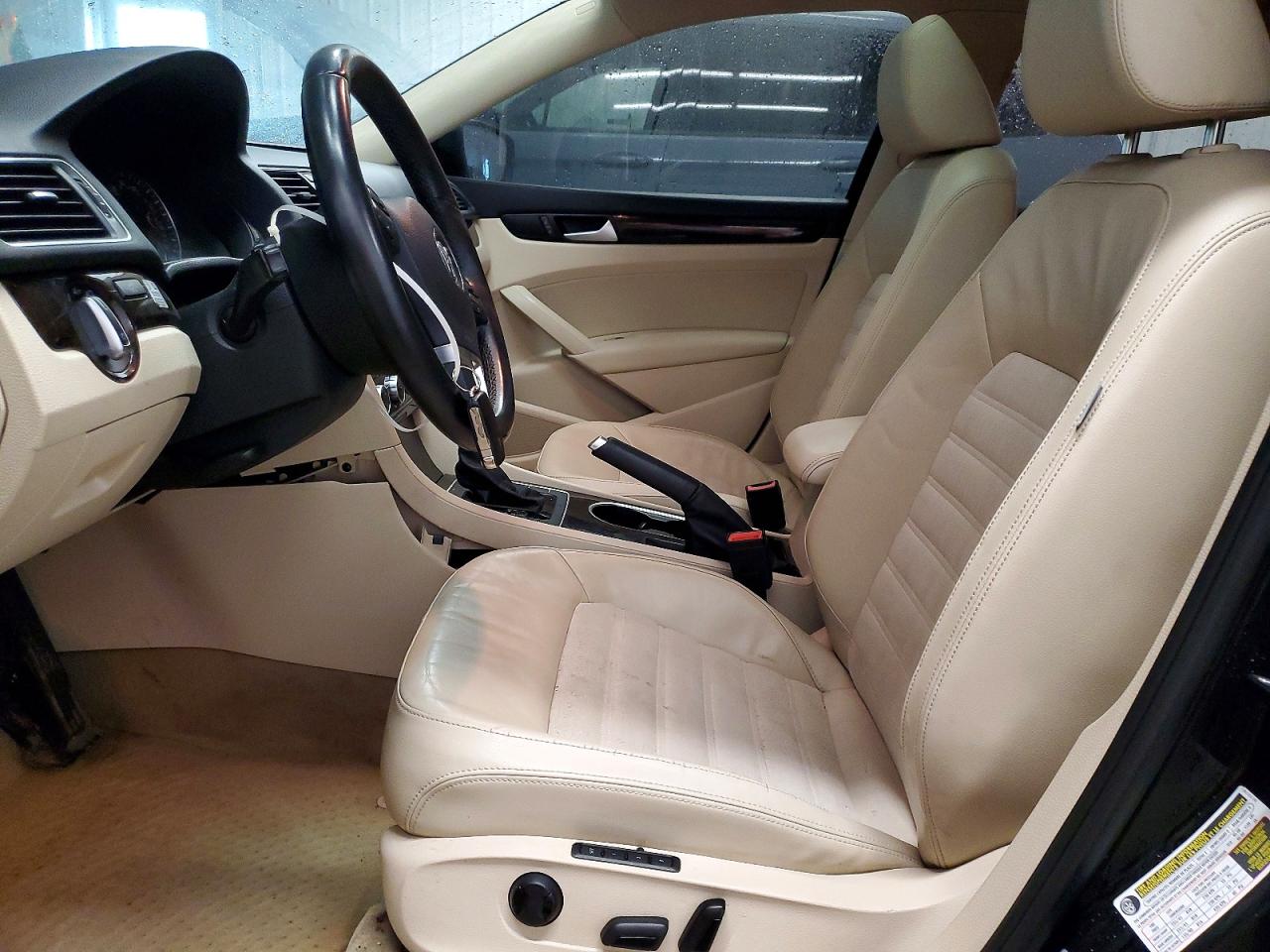 2014 Volkswagen Passat Sel Black vin: 1VWCN7A37EC057783