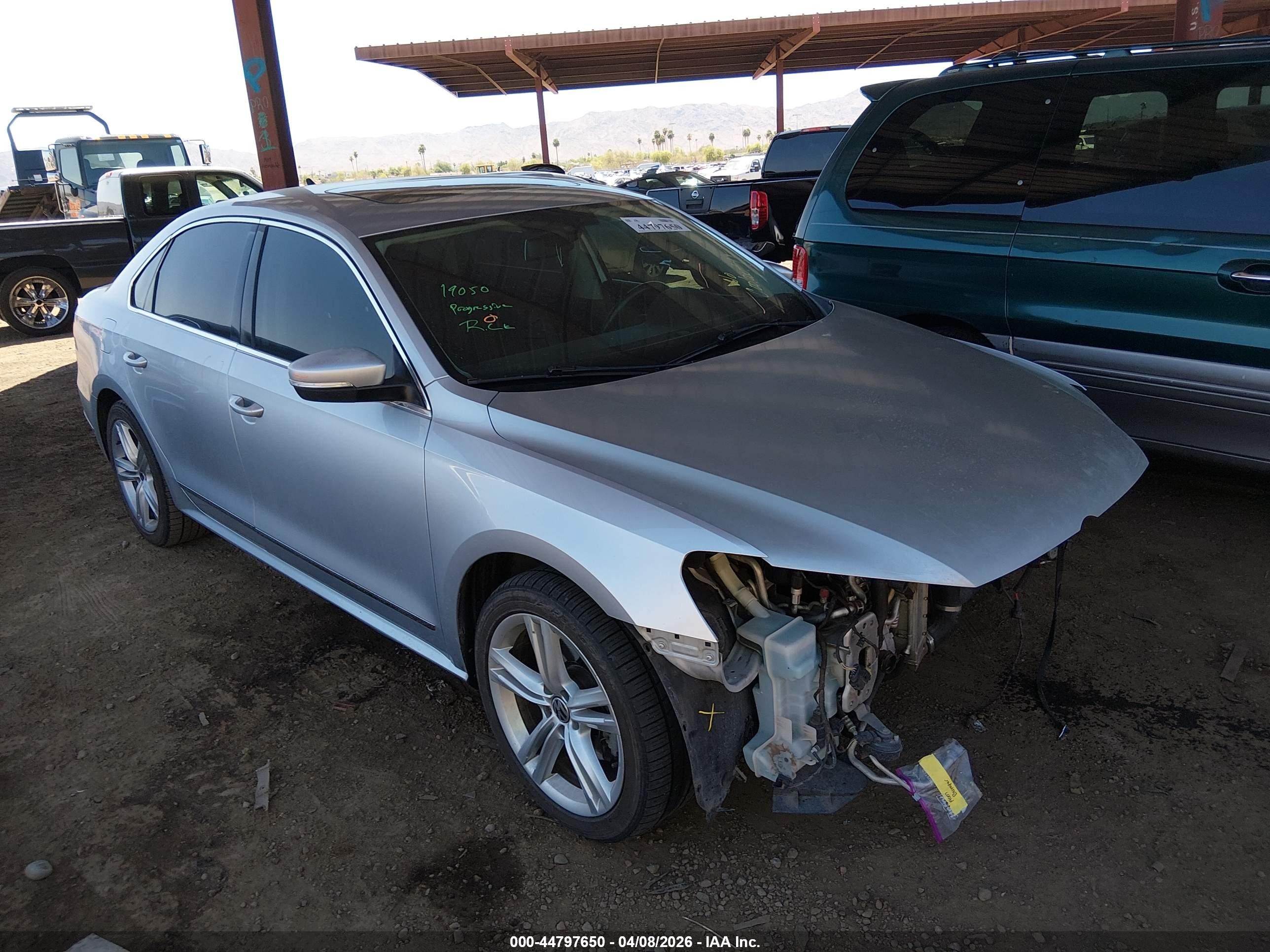 2014 Volkswagen Passat 2.0l Tdi Sel Premium Silver vin: 1VWCN7A37EC103287