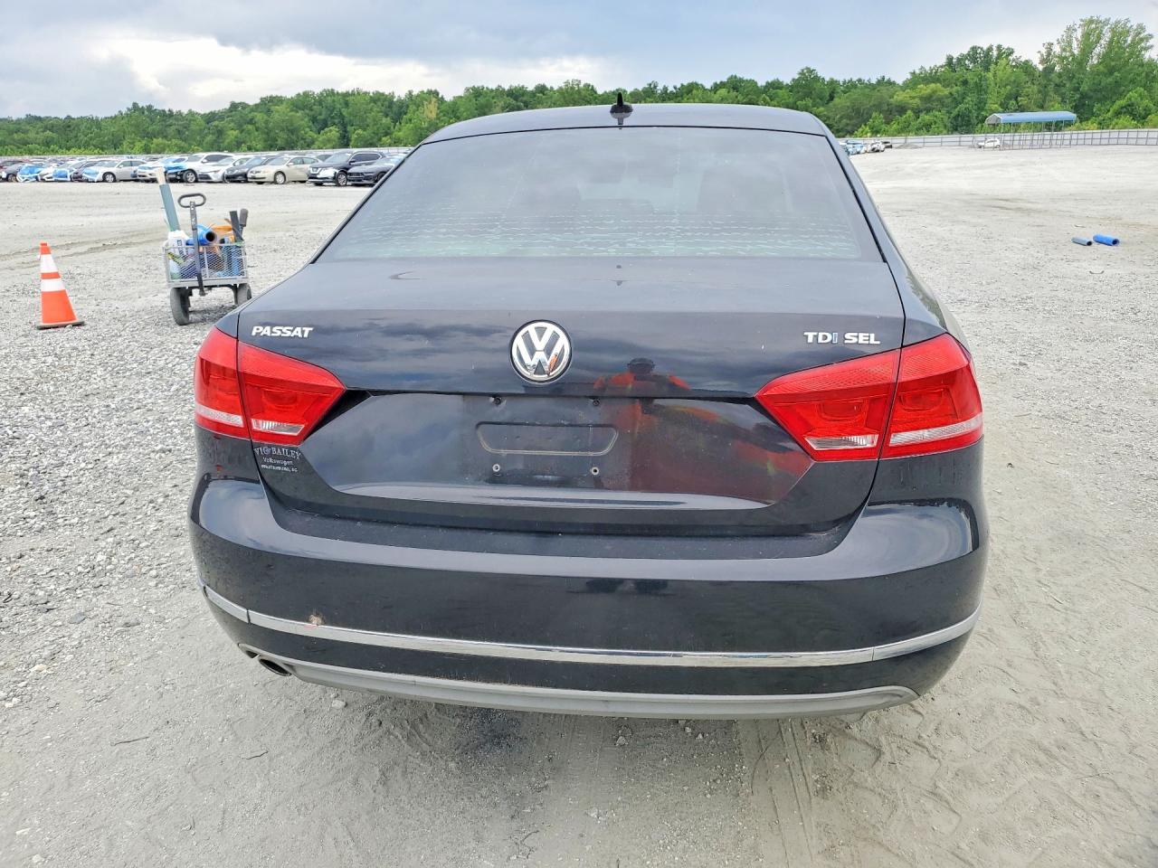 2012 Volkswagen Passat Sel Black vin: 1VWCN7A38CC003311