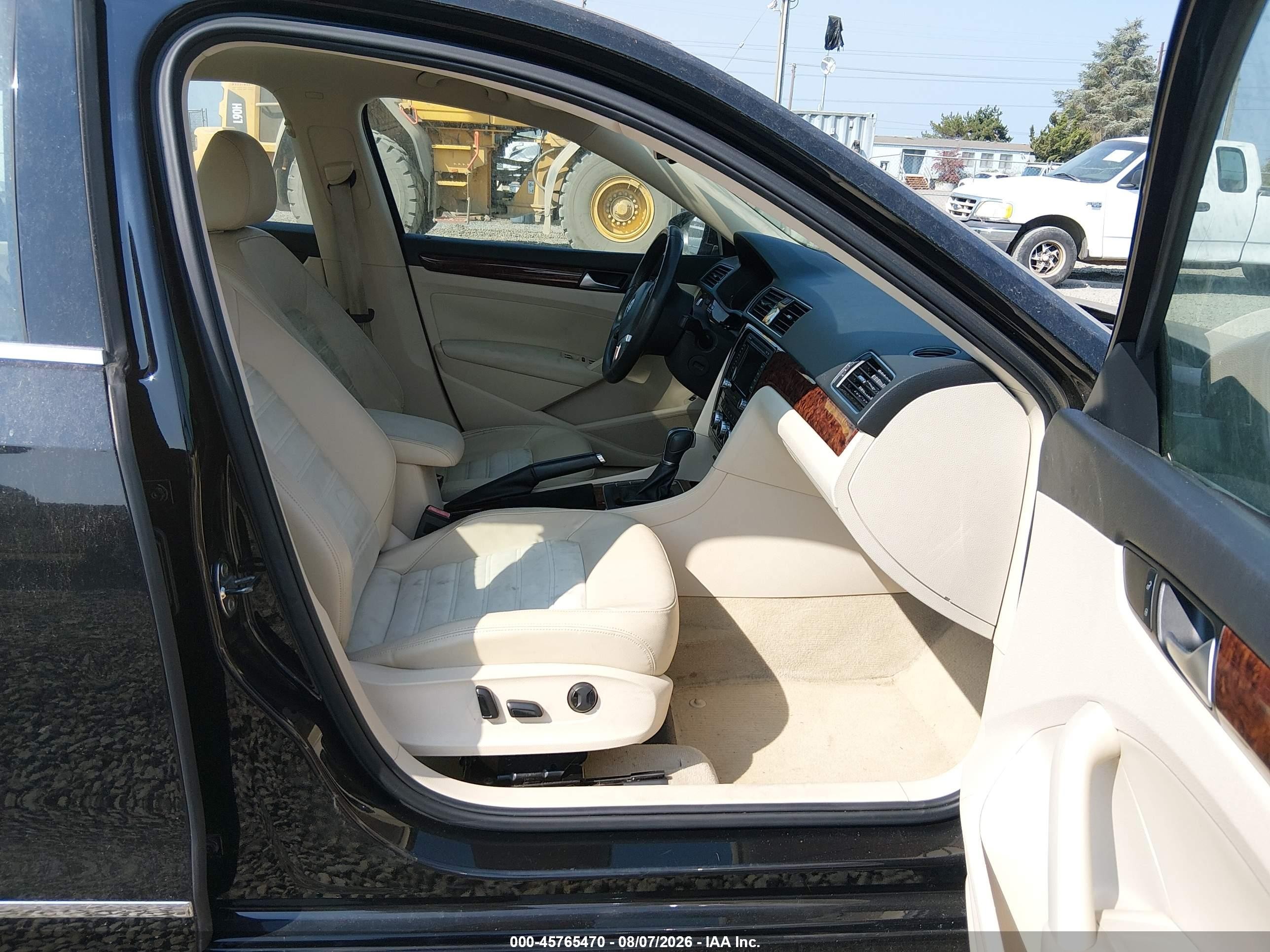 2012 Volkswagen Passat 2.0l Tdi Sel Premium Black vin: 1VWCN7A38CC083712