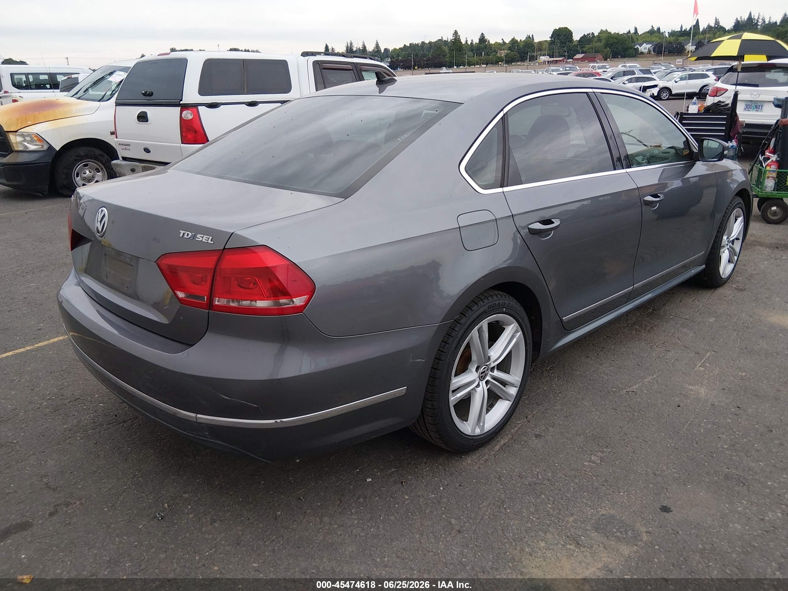 2013 Volkswagen Passat 2.0l Tdi Sel Premium Gray vin: 1VWCN7A38DC037167