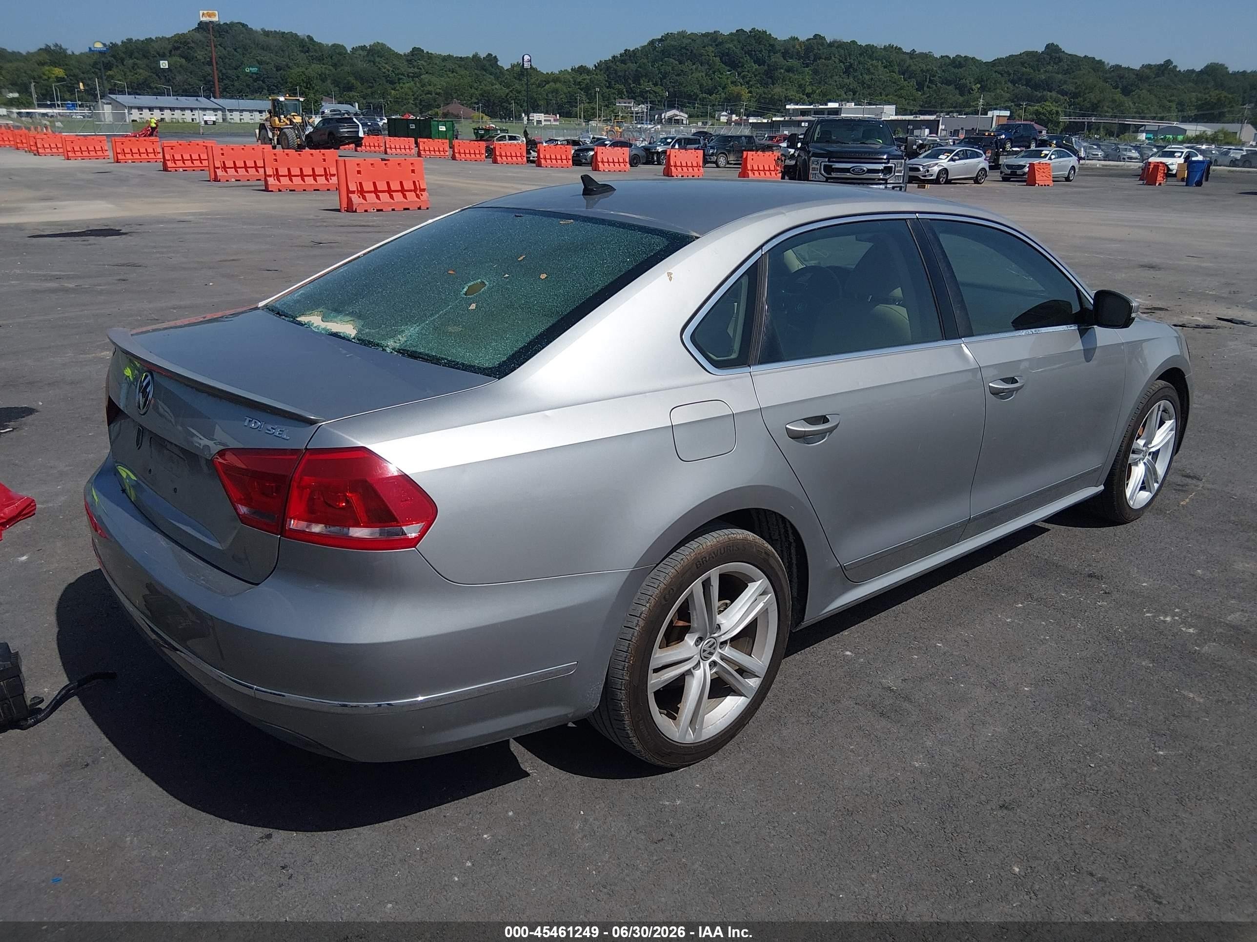 2013 Volkswagen Passat 2.0l Tdi Sel Premium Gray vin: 1VWCN7A38DC073604