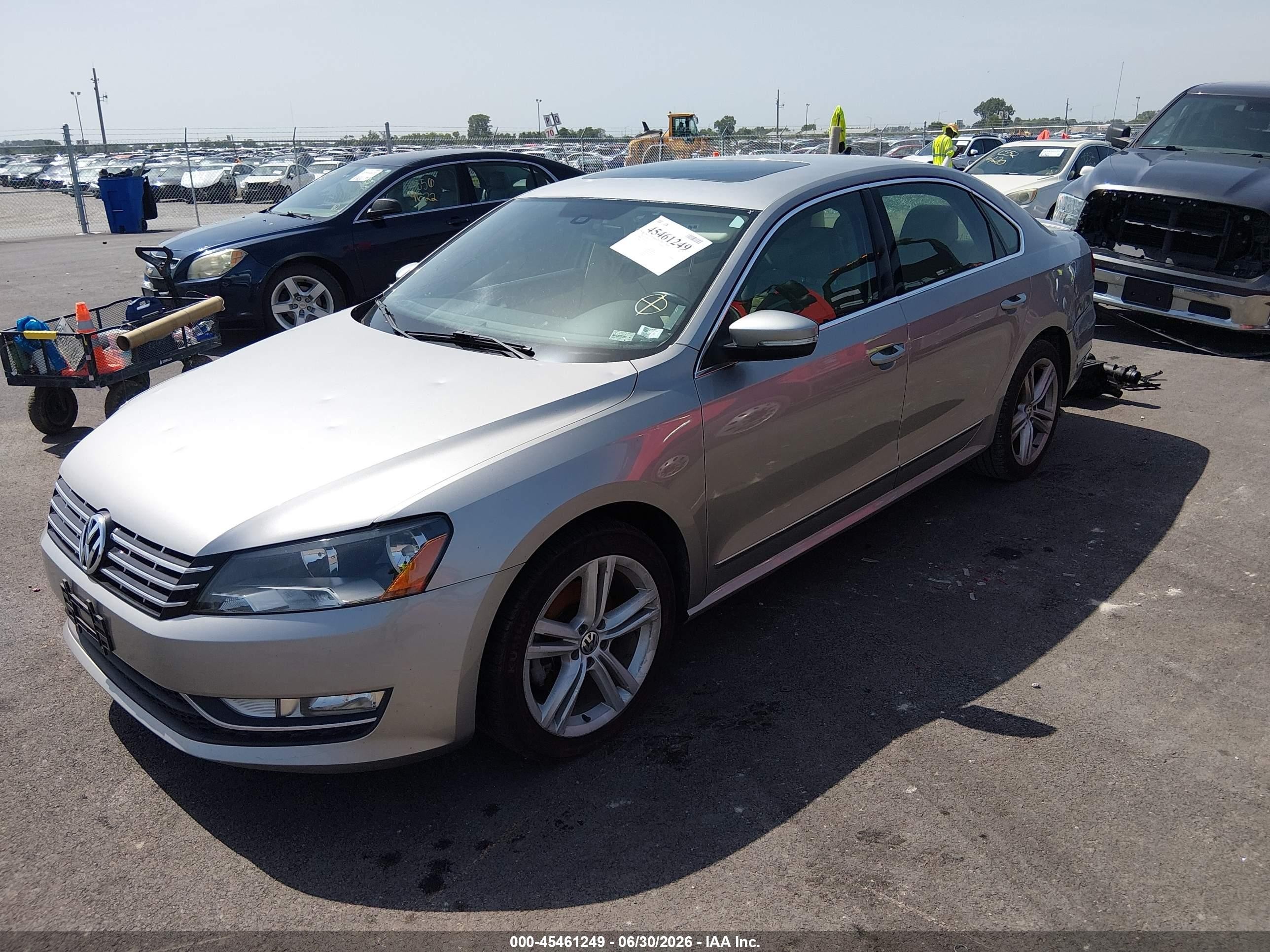 2013 Volkswagen Passat 2.0l Tdi Sel Premium Gray vin: 1VWCN7A38DC073604