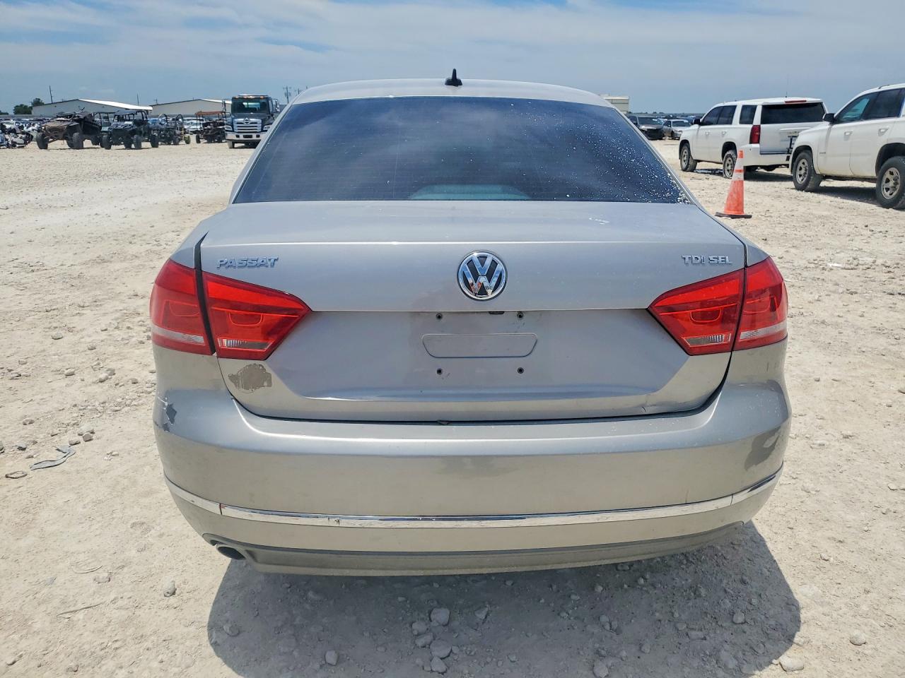 2013 Volkswagen Passat Sel Gray vin: 1VWCN7A38DC088488