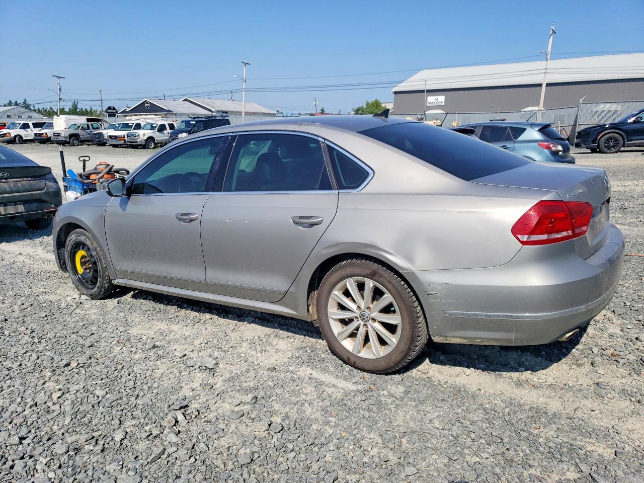 2013 Volkswagen Passat Sel Silver vin: 1VWCN7A38DC116046
