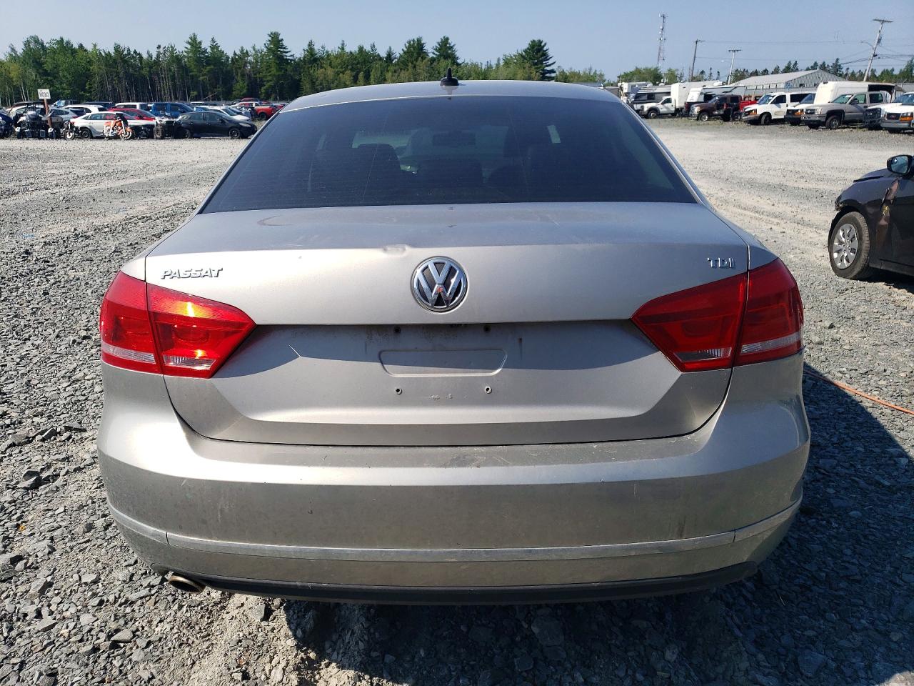 2013 Volkswagen Passat Sel Silver vin: 1VWCN7A38DC116046
