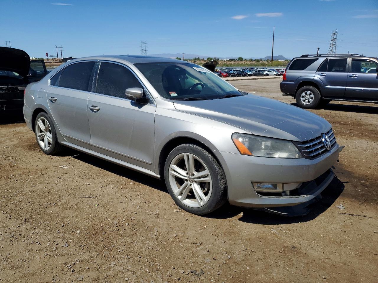 2014 Volkswagen Passat Sel Gray vin: 1VWCN7A38EC026817