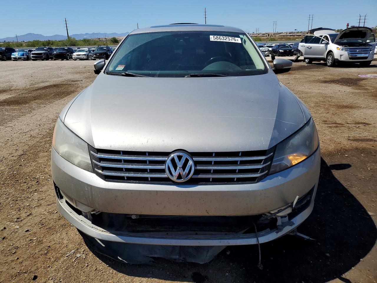 2014 Volkswagen Passat Sel Gray vin: 1VWCN7A38EC026817