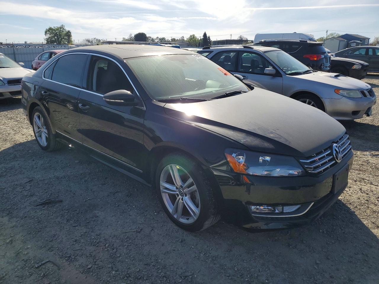 2012 Volkswagen Passat Sel Black vin: 1VWCN7A39CC005097