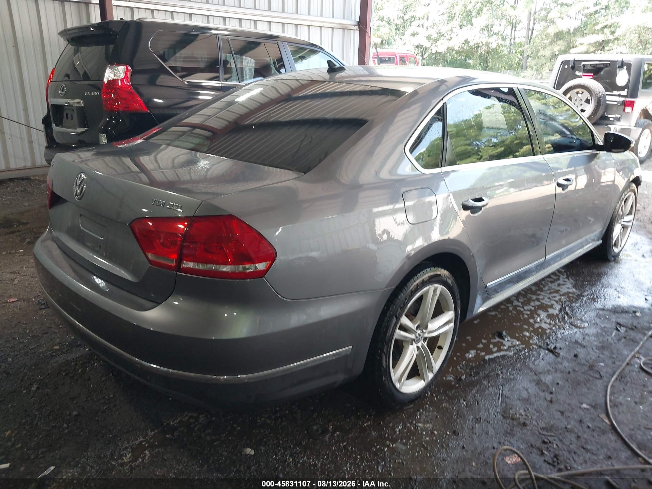 2012 Volkswagen Passat 2.0l Tdi Sel Premium Серый vin: 1VWCN7A39CC033823