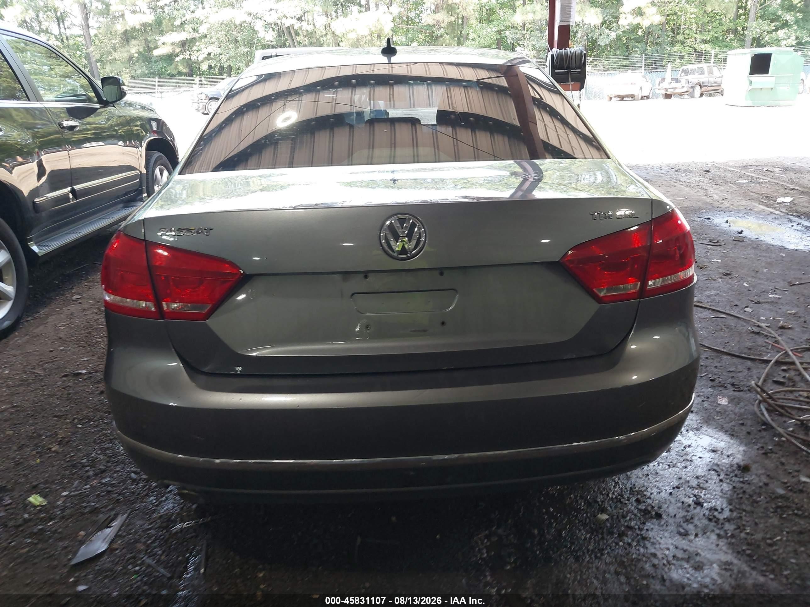 2012 Volkswagen Passat 2.0l Tdi Sel Premium Серый vin: 1VWCN7A39CC033823