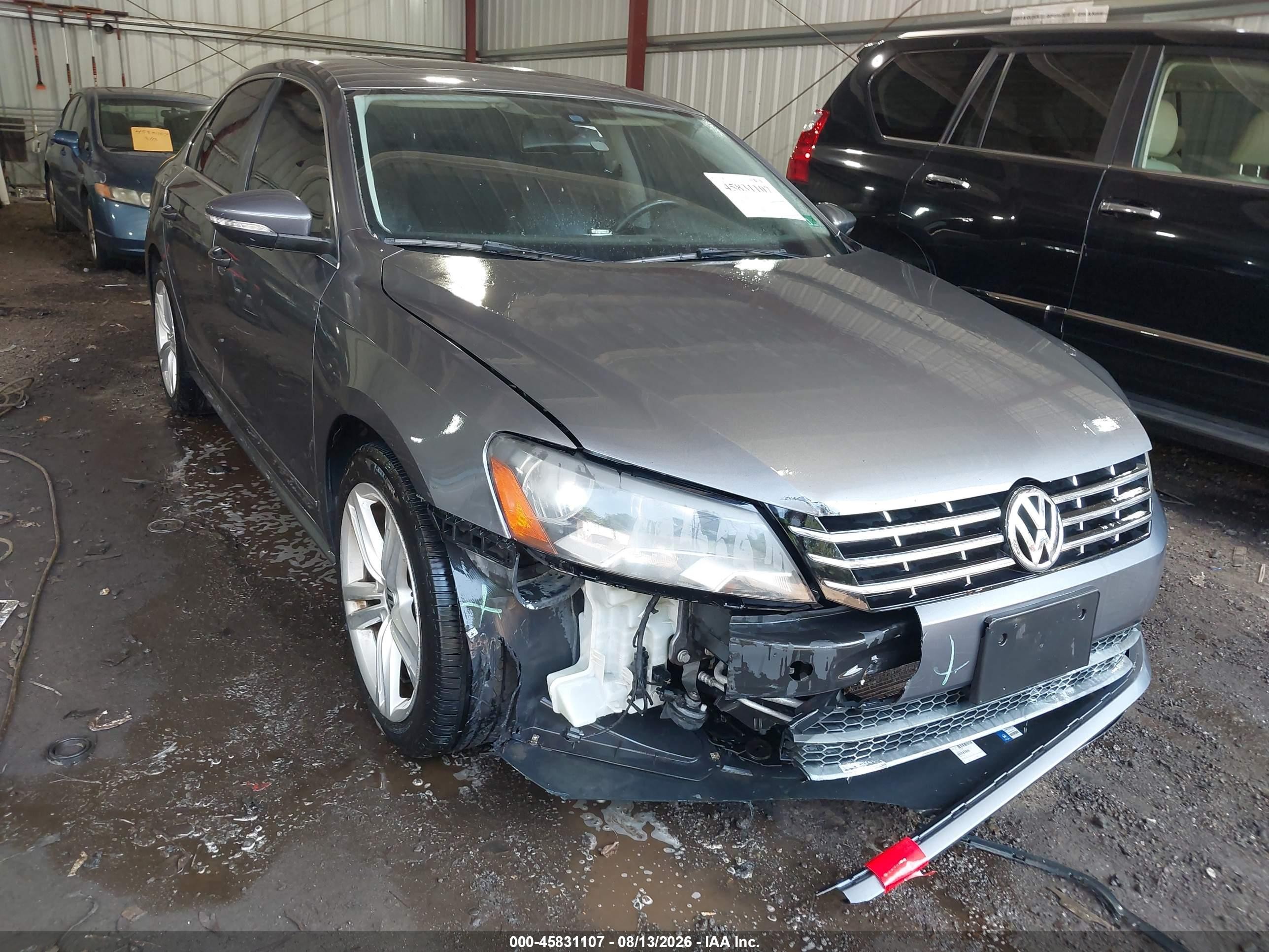 2012 Volkswagen Passat 2.0l Tdi Sel Premium Серый vin: 1VWCN7A39CC033823