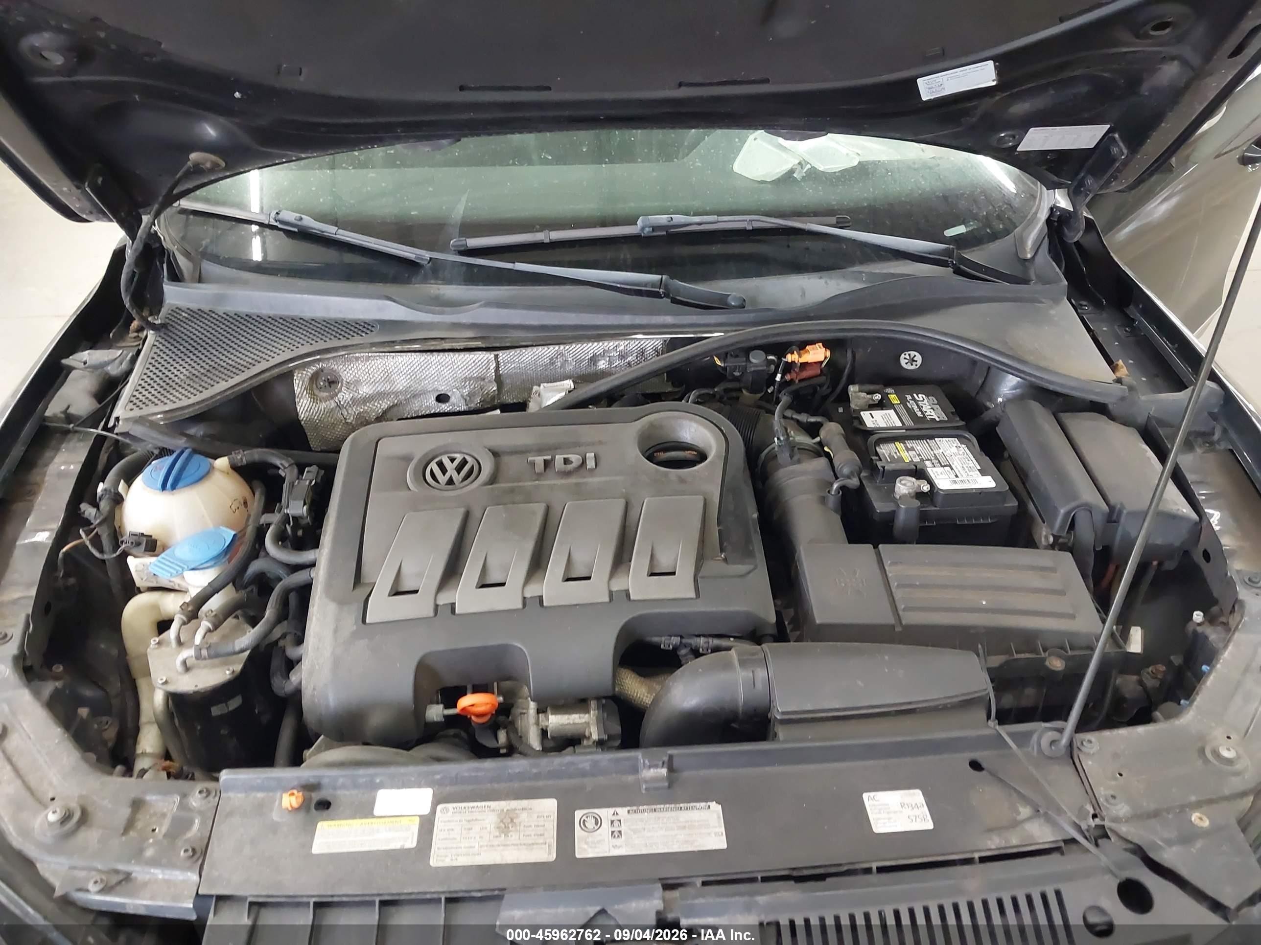 2012 Volkswagen Passat 2.0l Tdi Sel Premium Черный vin: 1VWCN7A39CC059872