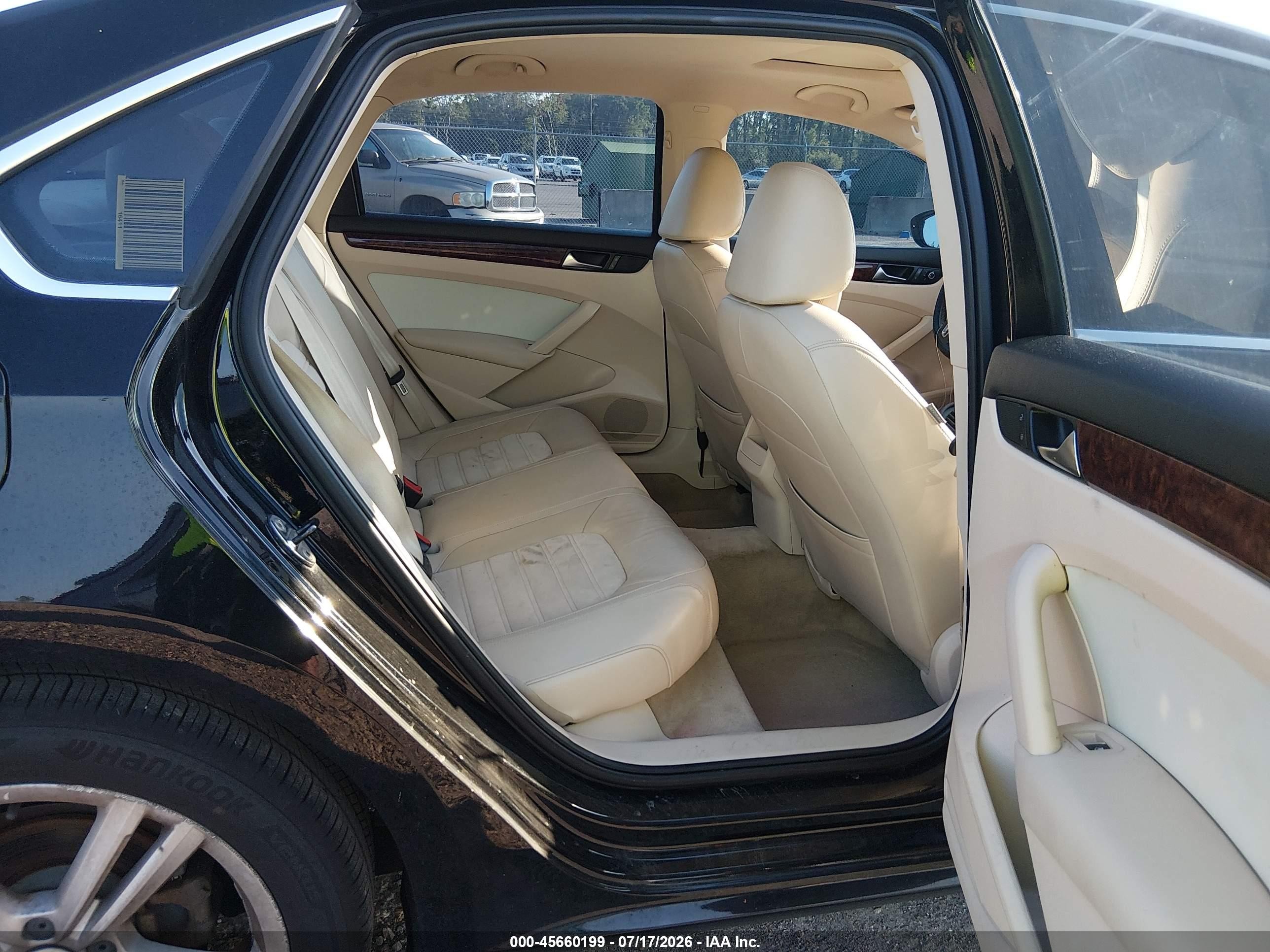 2012 Volkswagen Passat 2.0l Tdi Sel Premium Черный vin: 1VWCN7A39CC083587