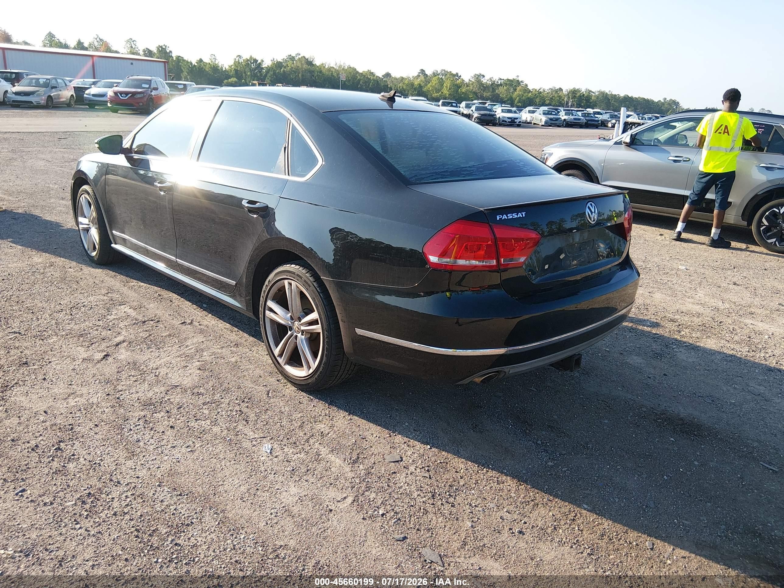 2012 Volkswagen Passat 2.0l Tdi Sel Premium Черный vin: 1VWCN7A39CC083587