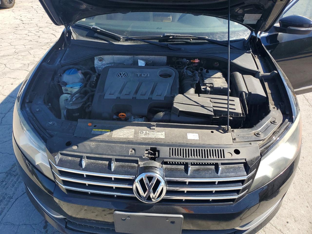 2013 Volkswagen Passat Sel Black vin: 1VWCN7A39DC027828