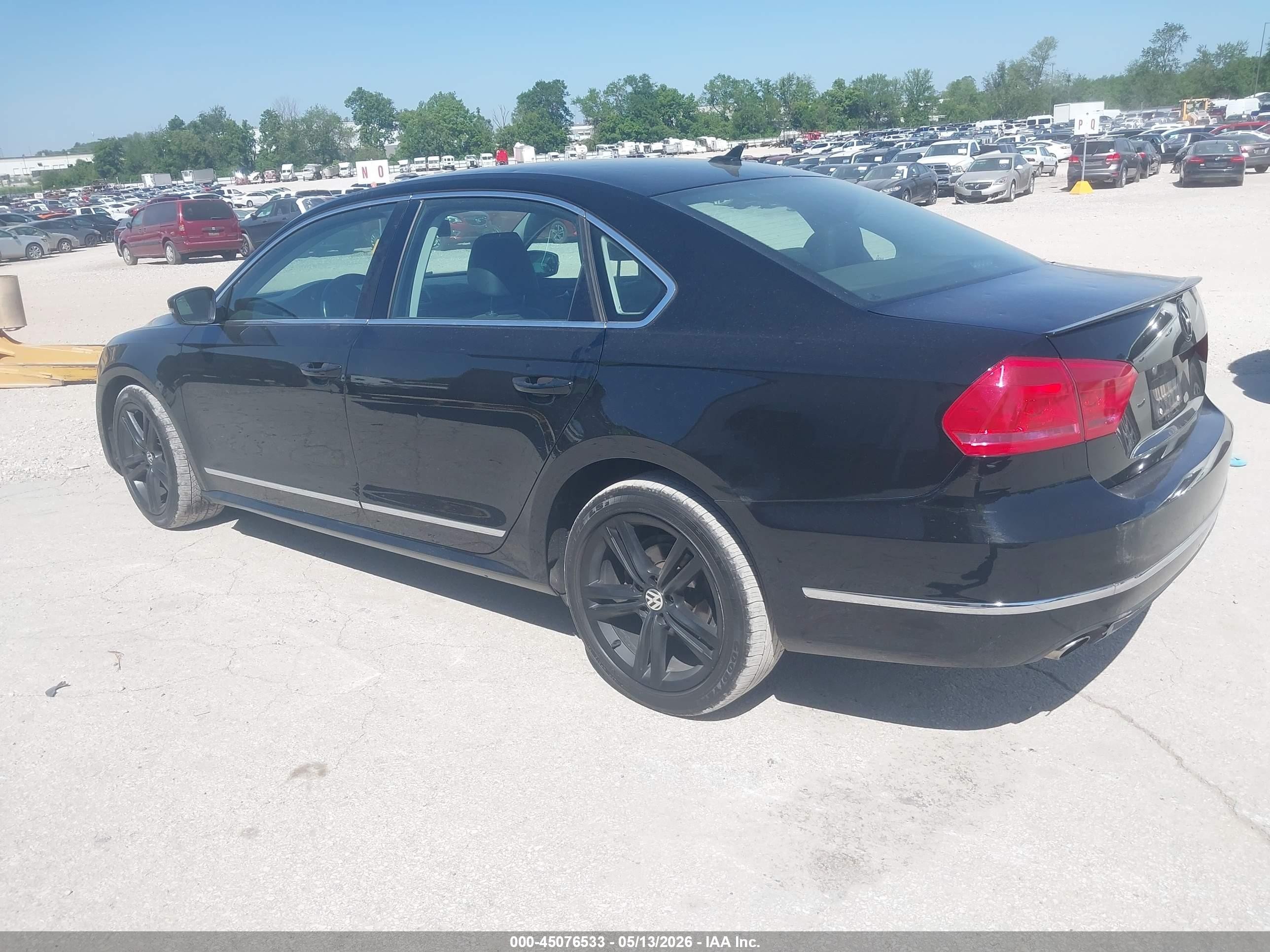 2014 Volkswagen Passat 2.0l Tdi Sel Premium Black vin: 1VWCN7A39EC043688