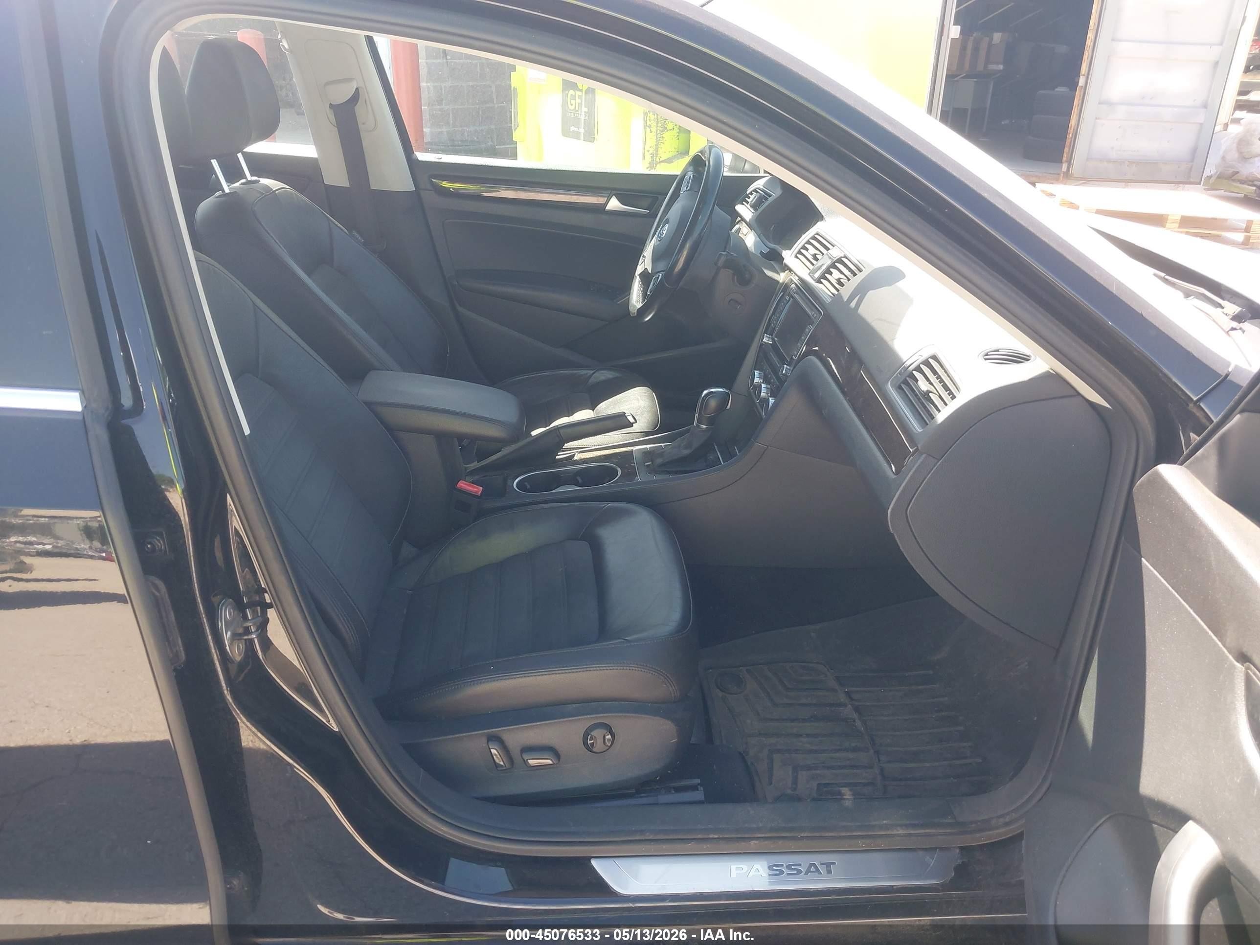 2014 Volkswagen Passat 2.0l Tdi Sel Premium Black vin: 1VWCN7A39EC043688