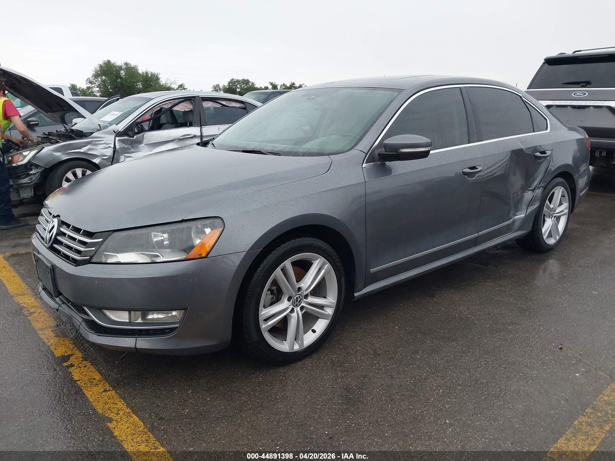 2014 Volkswagen Passat 2.0l Tdi Sel Premium Gray vin: 1VWCN7A39EC045344