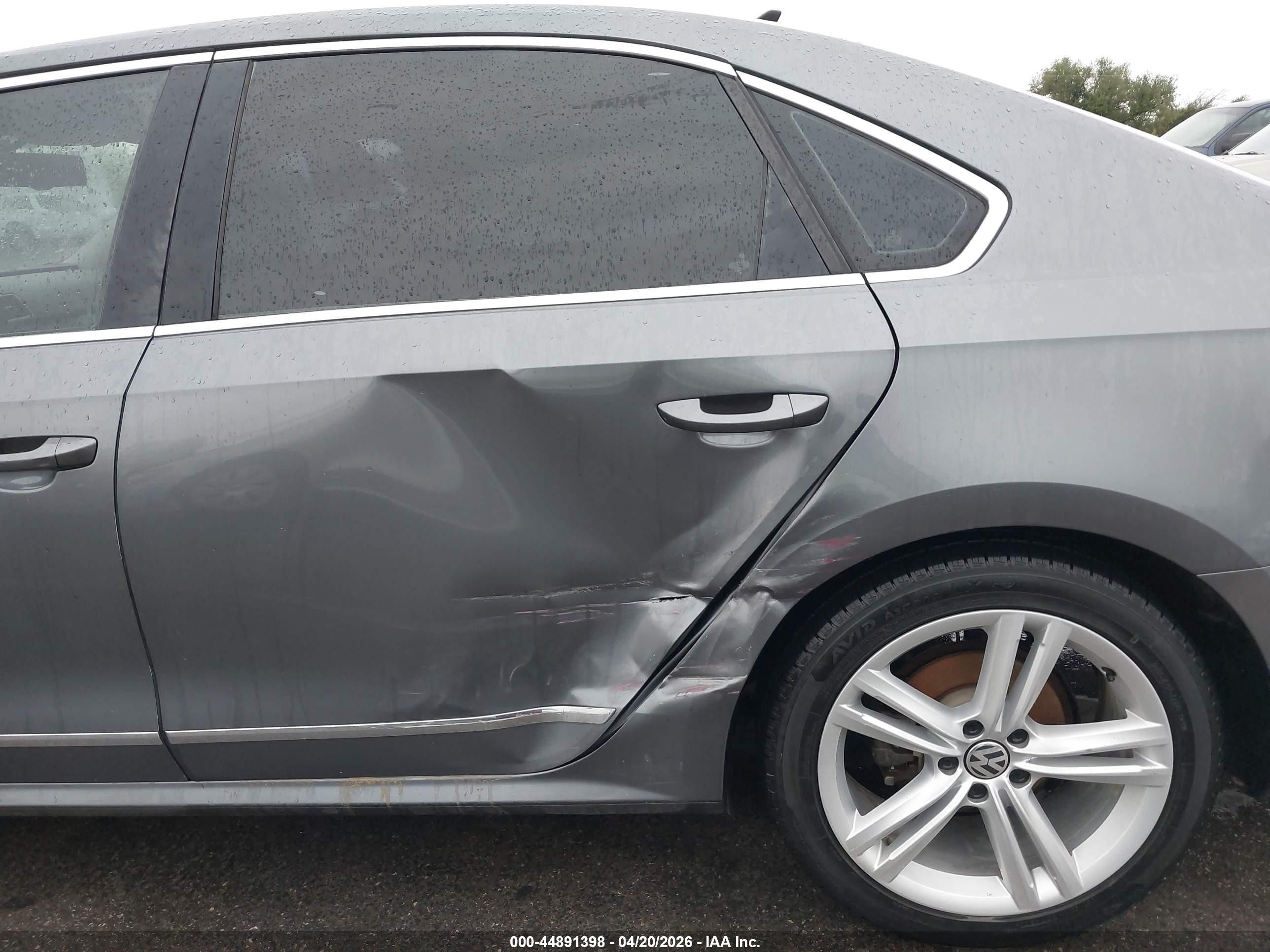 2014 Volkswagen Passat 2.0l Tdi Sel Premium Gray vin: 1VWCN7A39EC045344