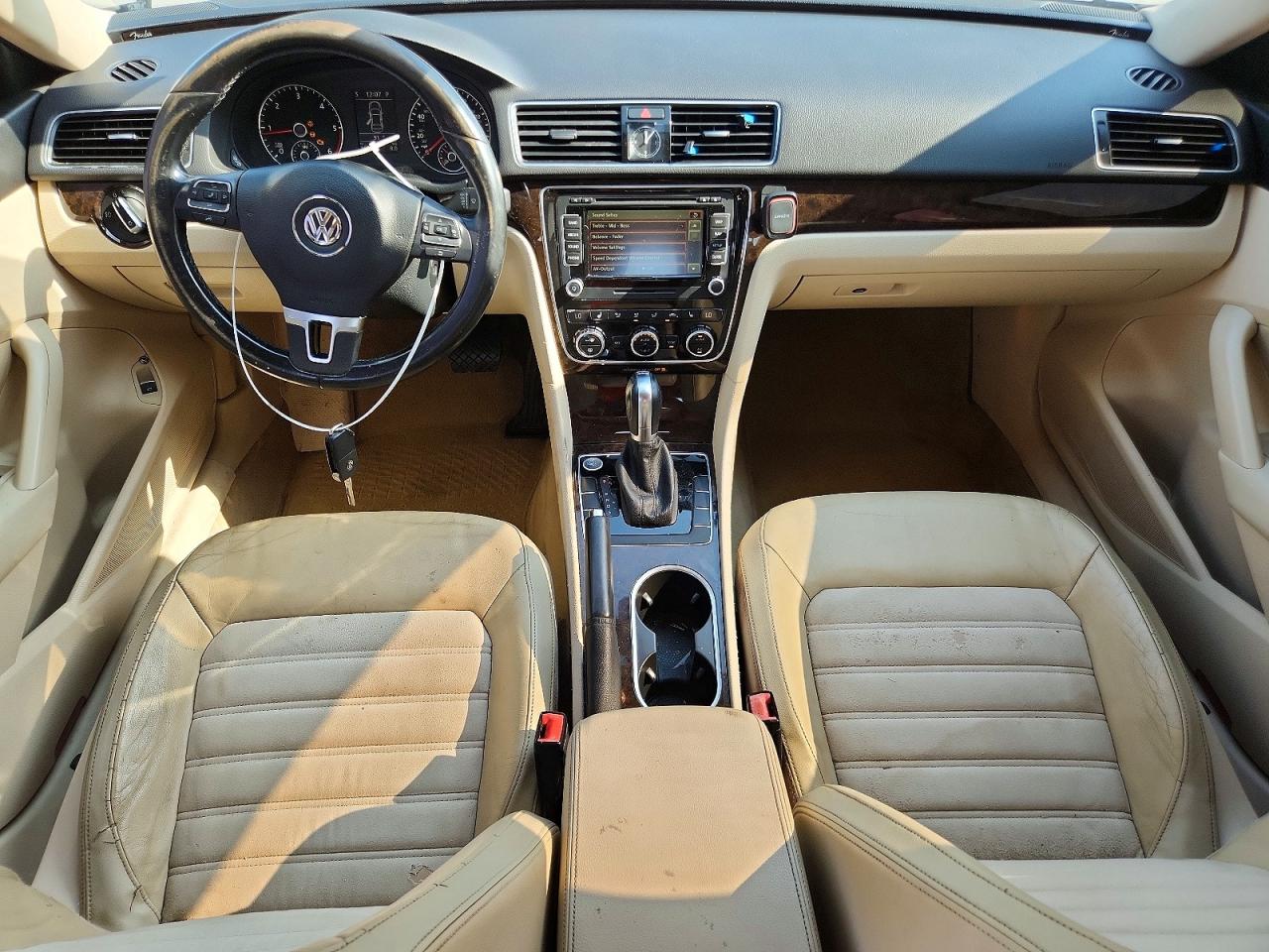 2014 Volkswagen Passat Sel Black vin: 1VWCN7A39EC055274