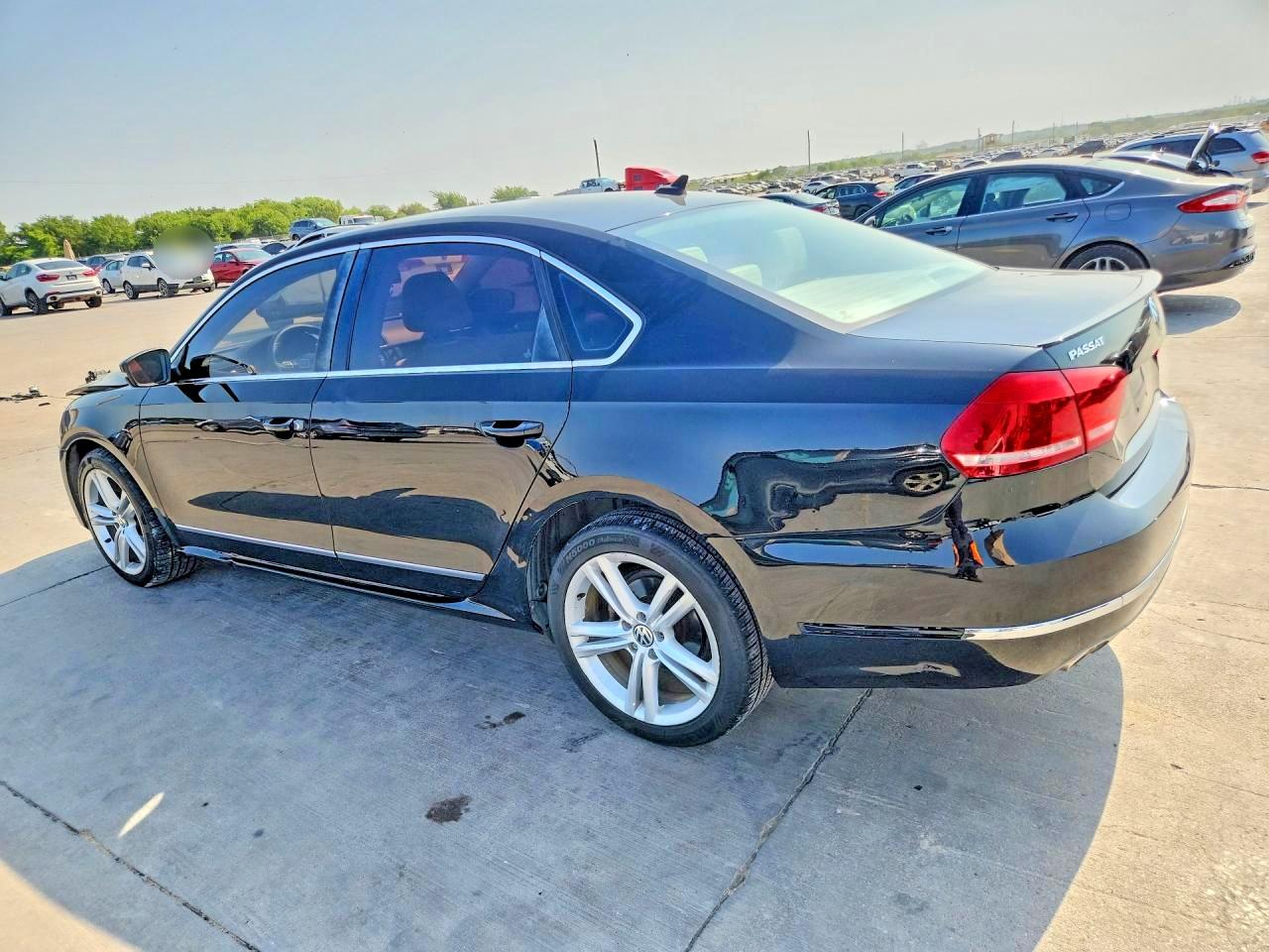 2014 Volkswagen Passat Sel Black vin: 1VWCN7A39EC055274