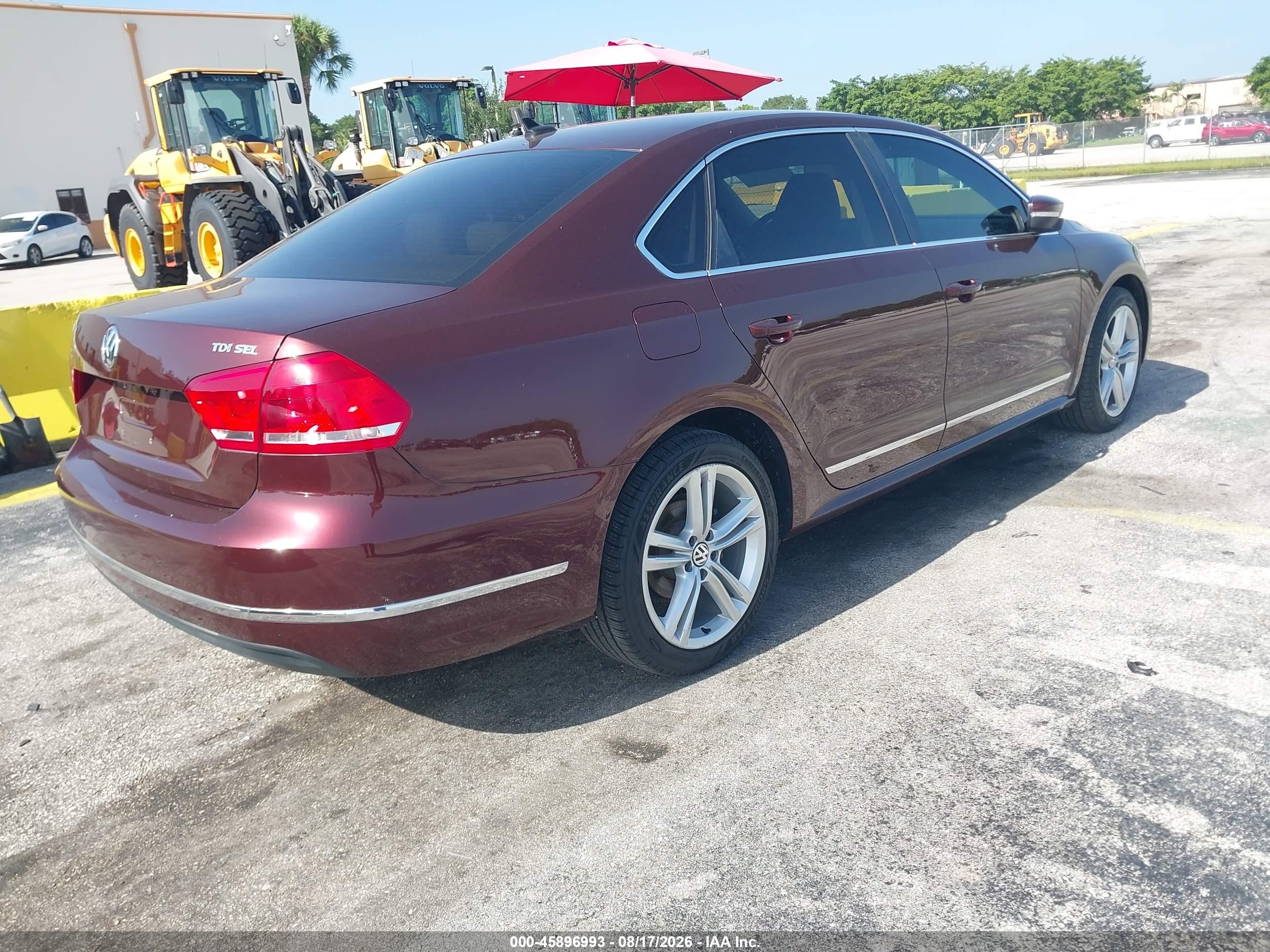 2014 Volkswagen Passat 2.0l Tdi Sel Premium Red vin: 1VWCN7A39EC093748