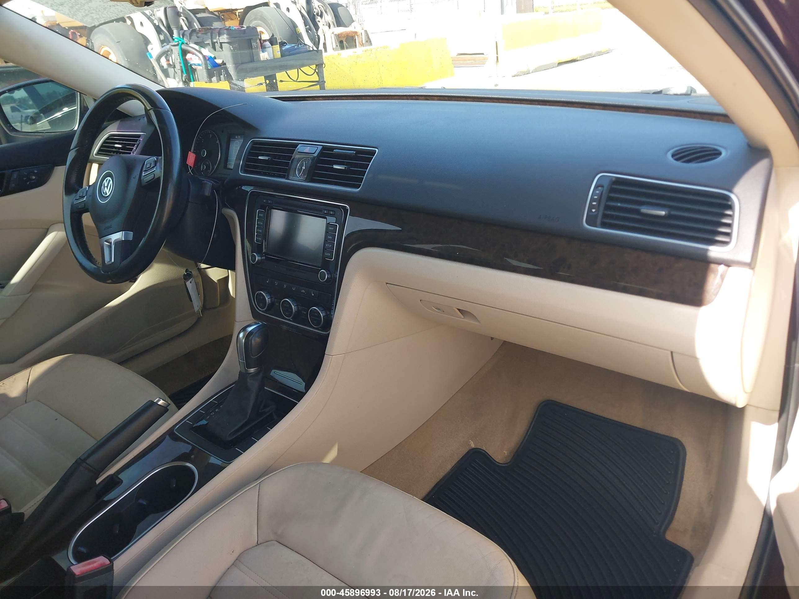 2014 Volkswagen Passat 2.0l Tdi Sel Premium Red vin: 1VWCN7A39EC093748