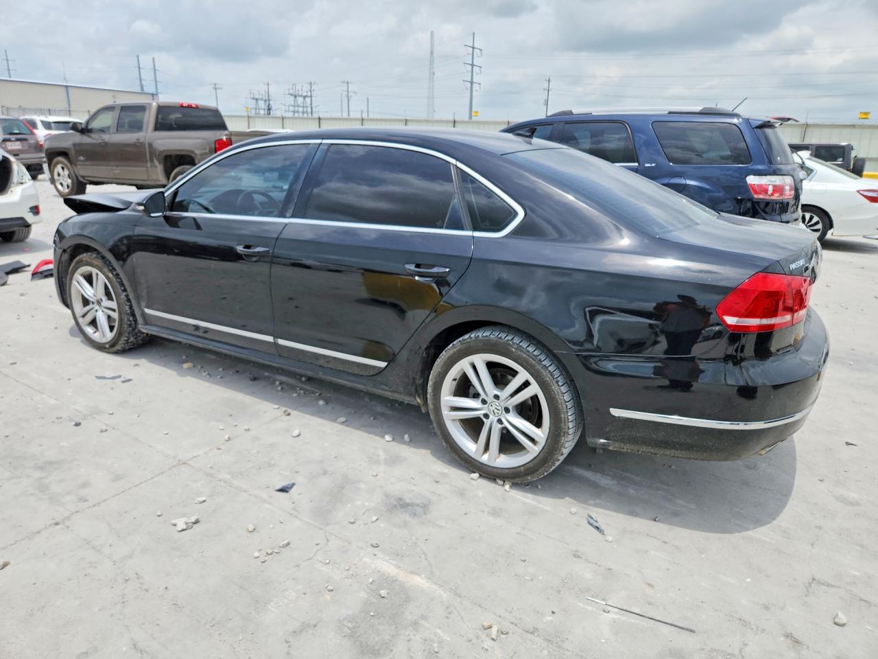 2012 Volkswagen Passat Sel Black vin: 1VWCN7A3XCC005710