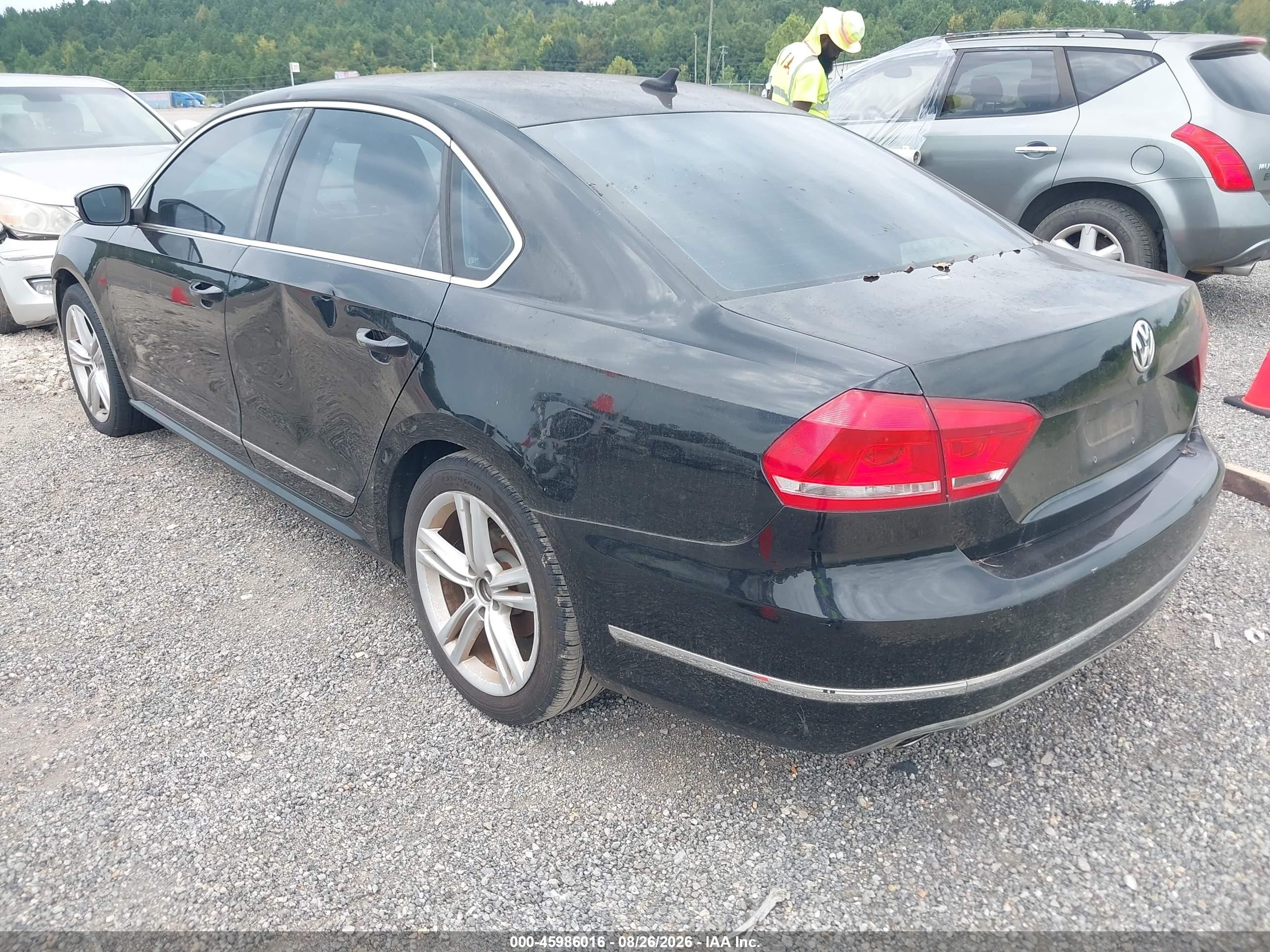 2013 Volkswagen Passat 2.0l Tdi Sel Premium Черный vin: 1VWCN7A3XDC012481