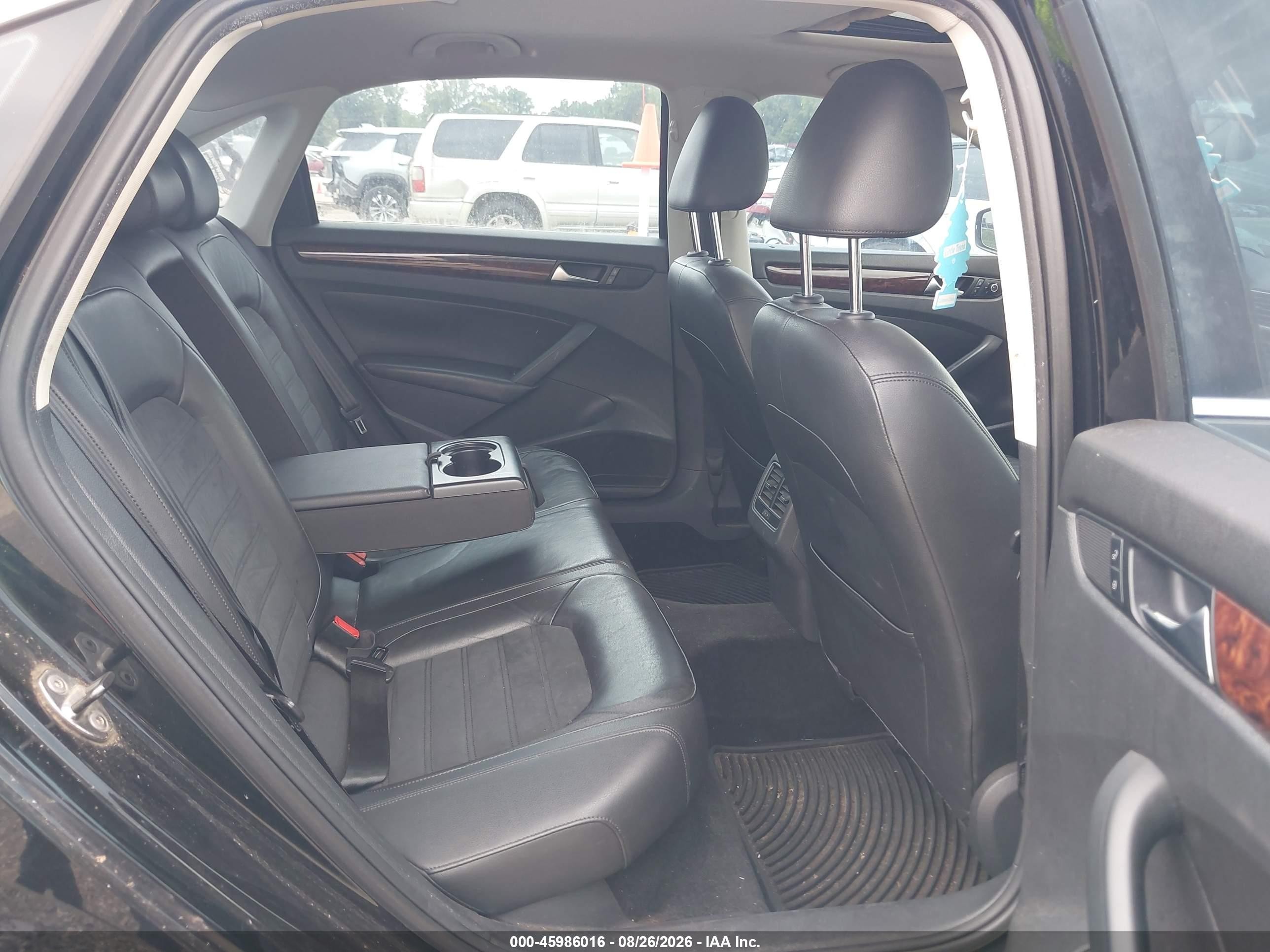 2013 Volkswagen Passat 2.0l Tdi Sel Premium Черный vin: 1VWCN7A3XDC012481