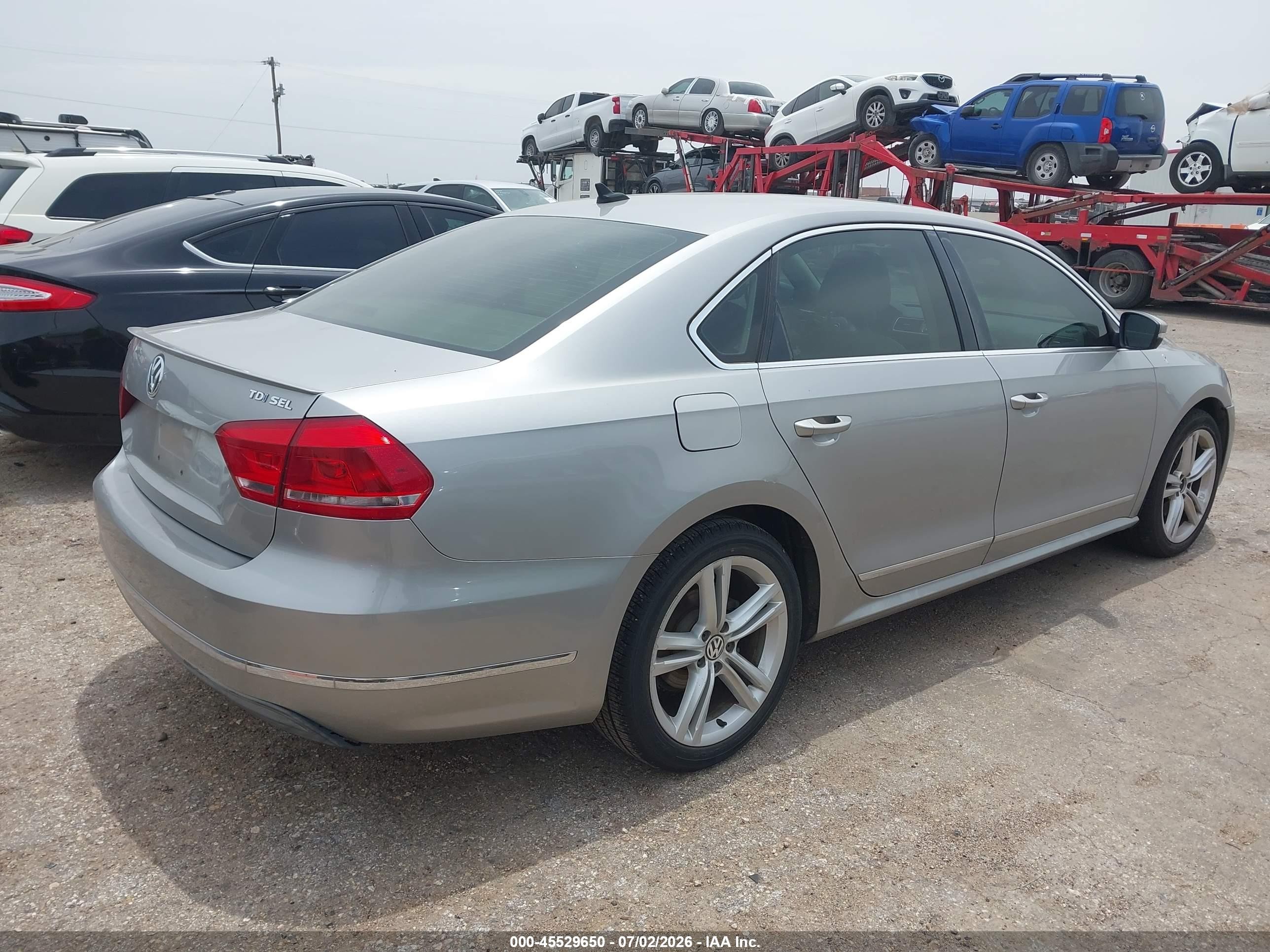 2013 Volkswagen Passat 2.0l Tdi Sel Premium Silver vin: 1VWCN7A3XDC037218