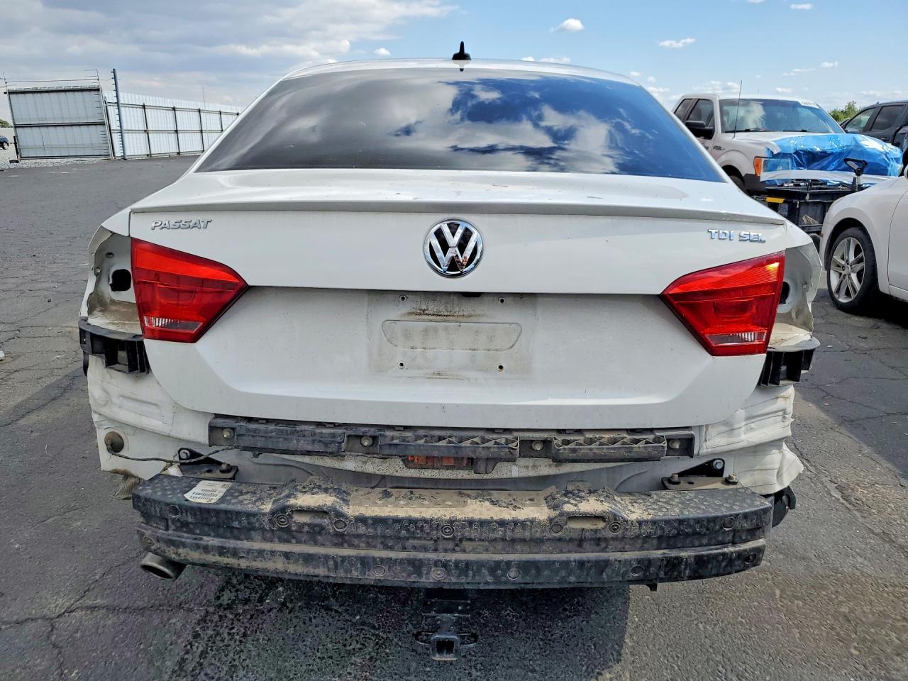 2014 Volkswagen Passat Sel Белый vin: 1VWCN7A3XEC030626