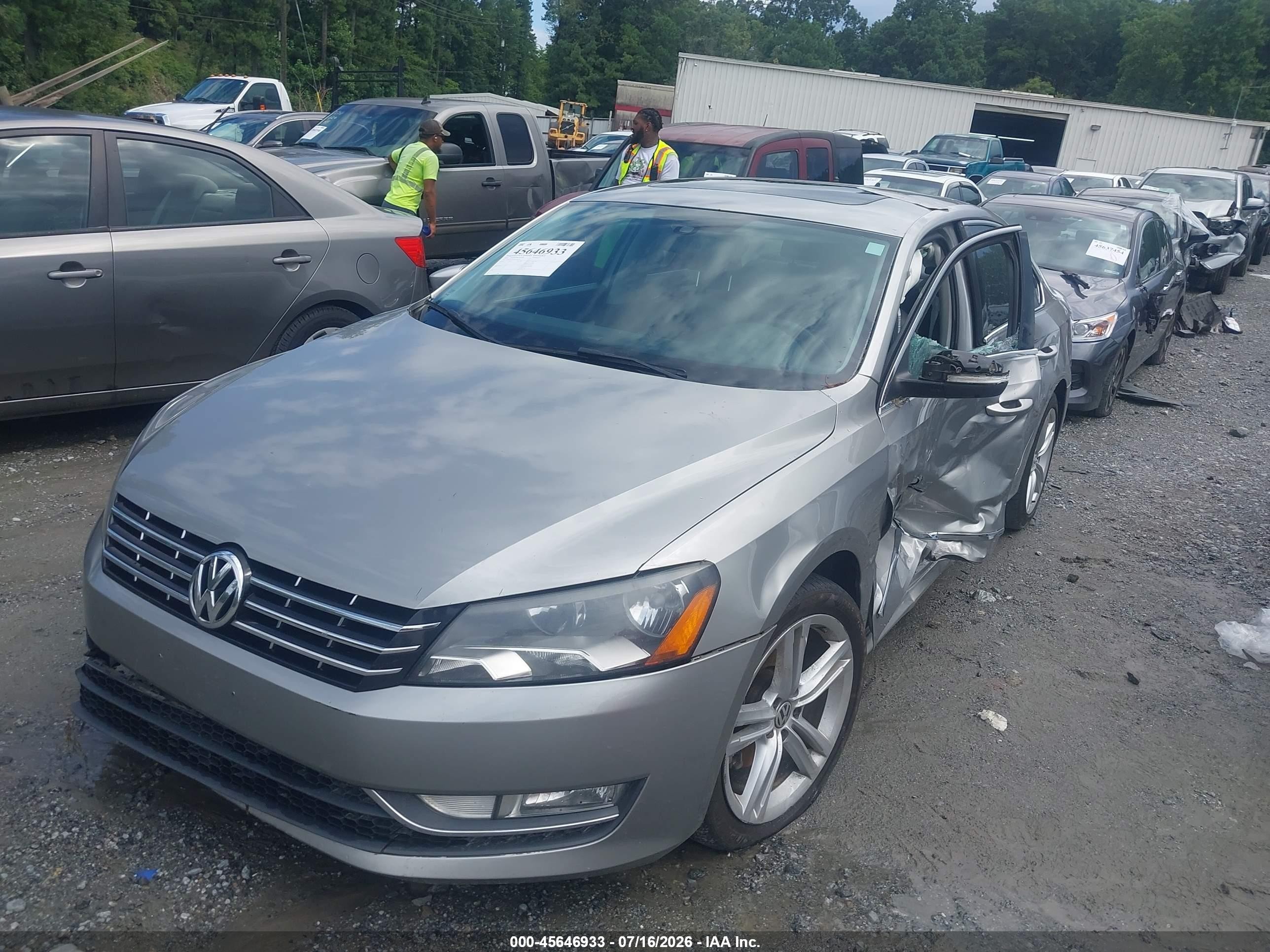 2014 Volkswagen Passat 2.0l Tdi Sel Premium Silver vin: 1VWCN7A3XEC036183